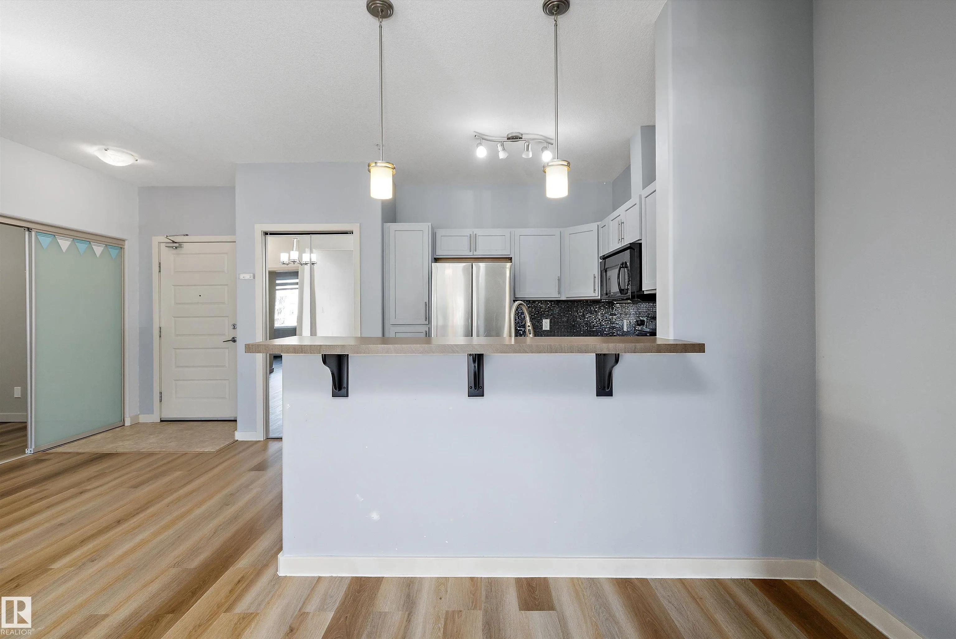 304 Ambleside Link