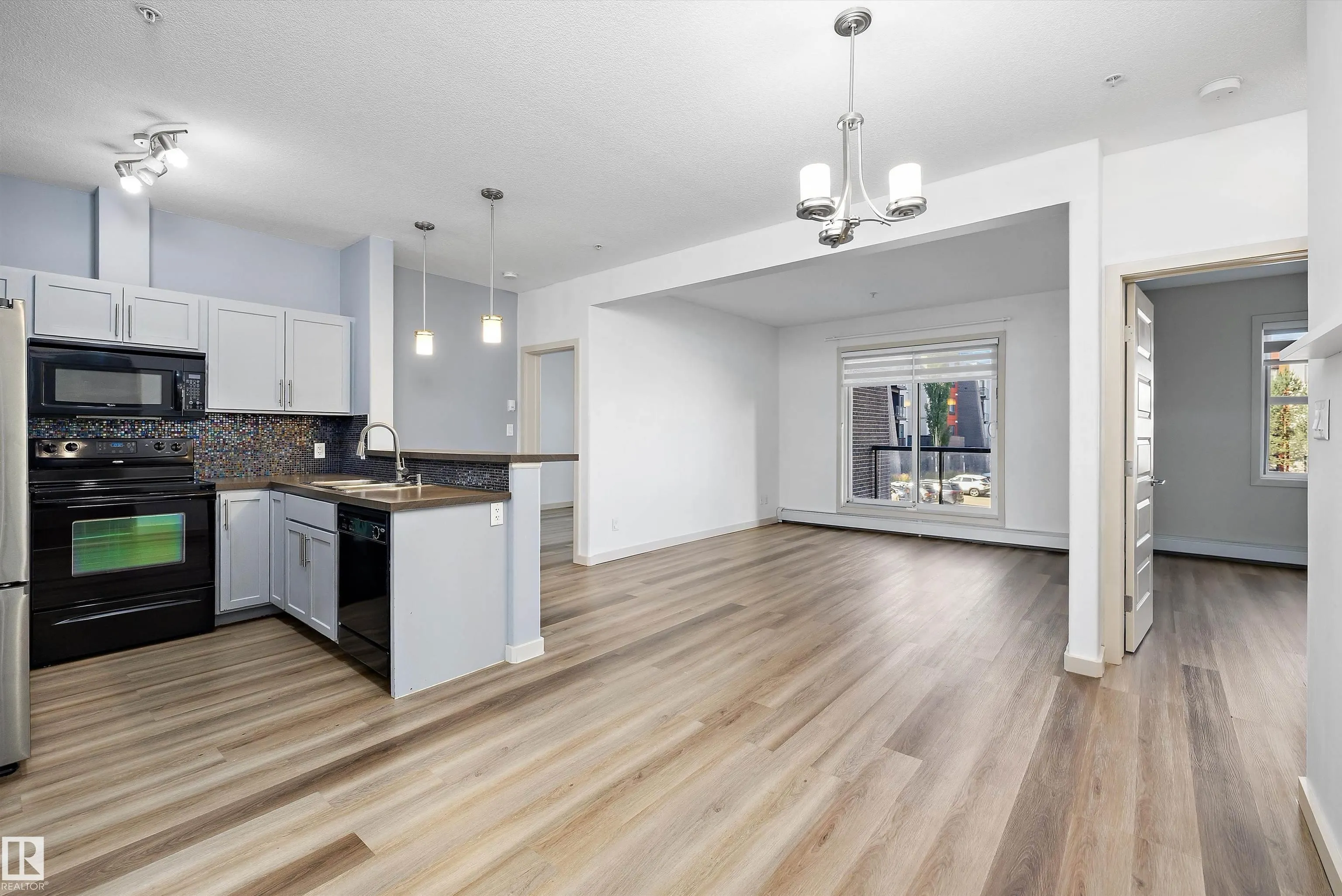 304 Ambleside Link