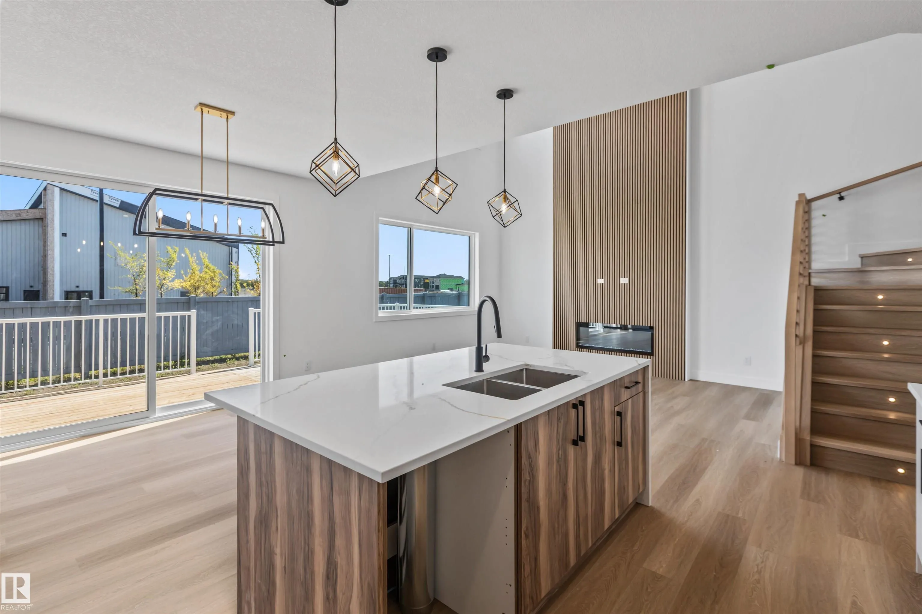 5 Mockingbird Crescent