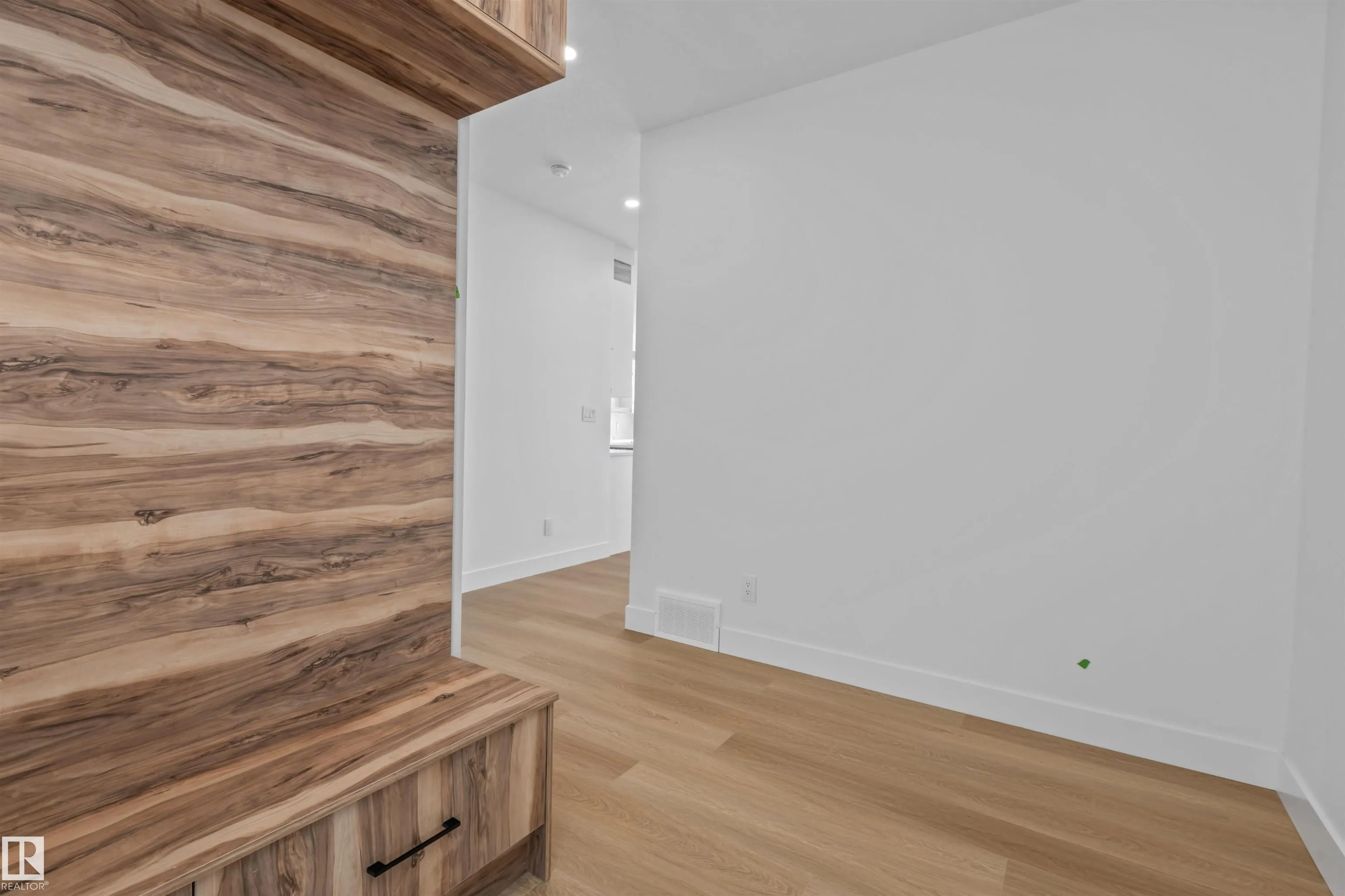 5 Mockingbird Crescent