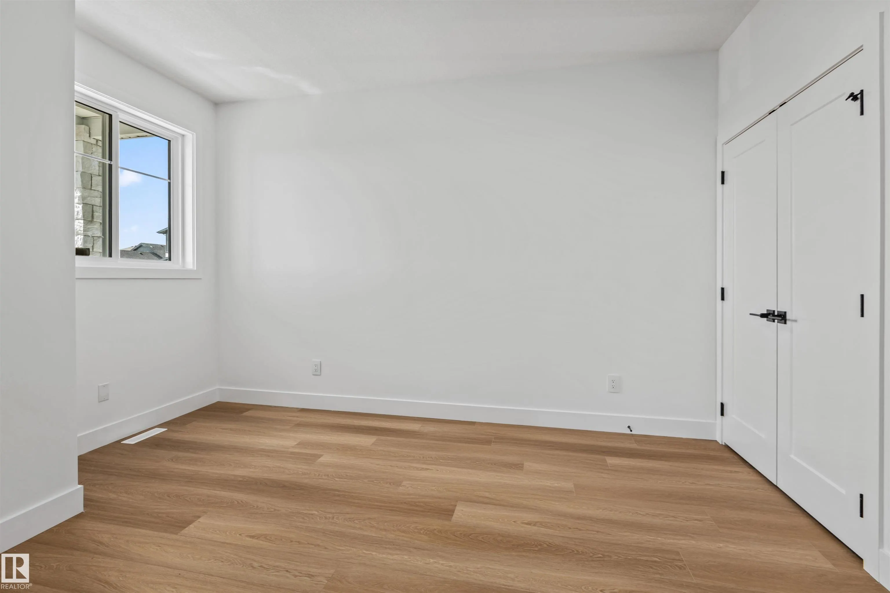 5 Mockingbird Crescent