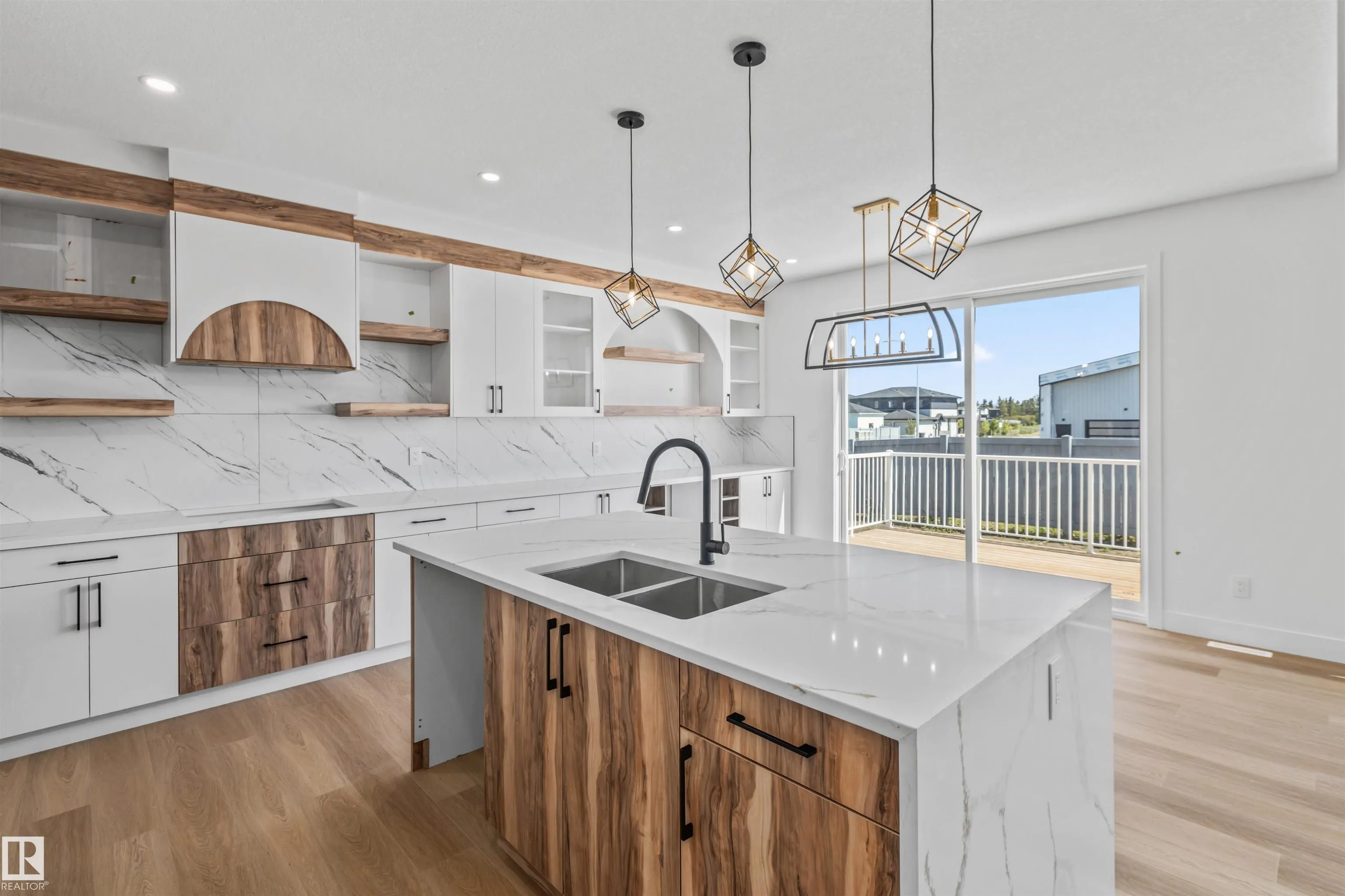 5 Mockingbird Crescent