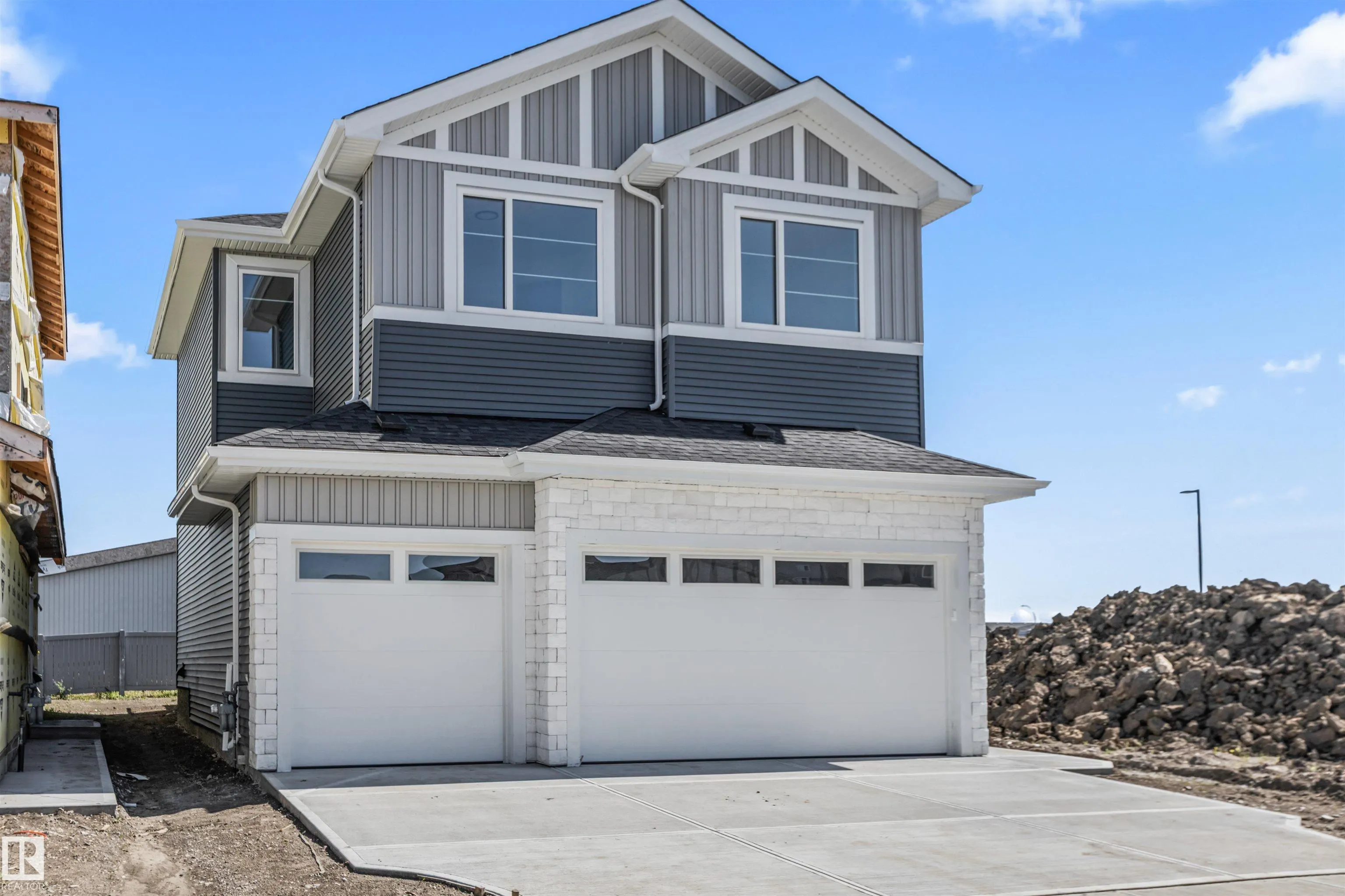 5 Mockingbird Crescent