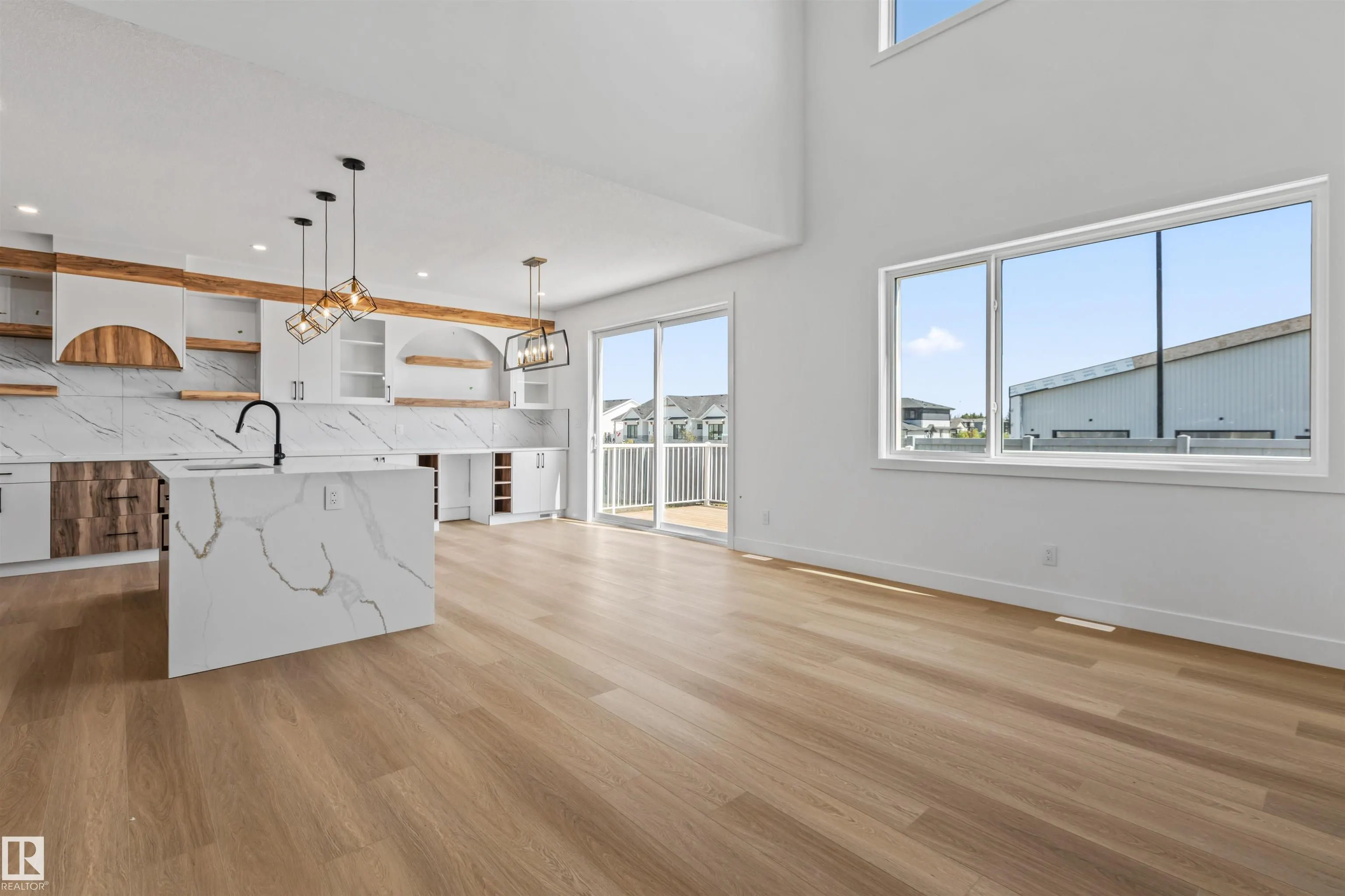 5 Mockingbird Crescent