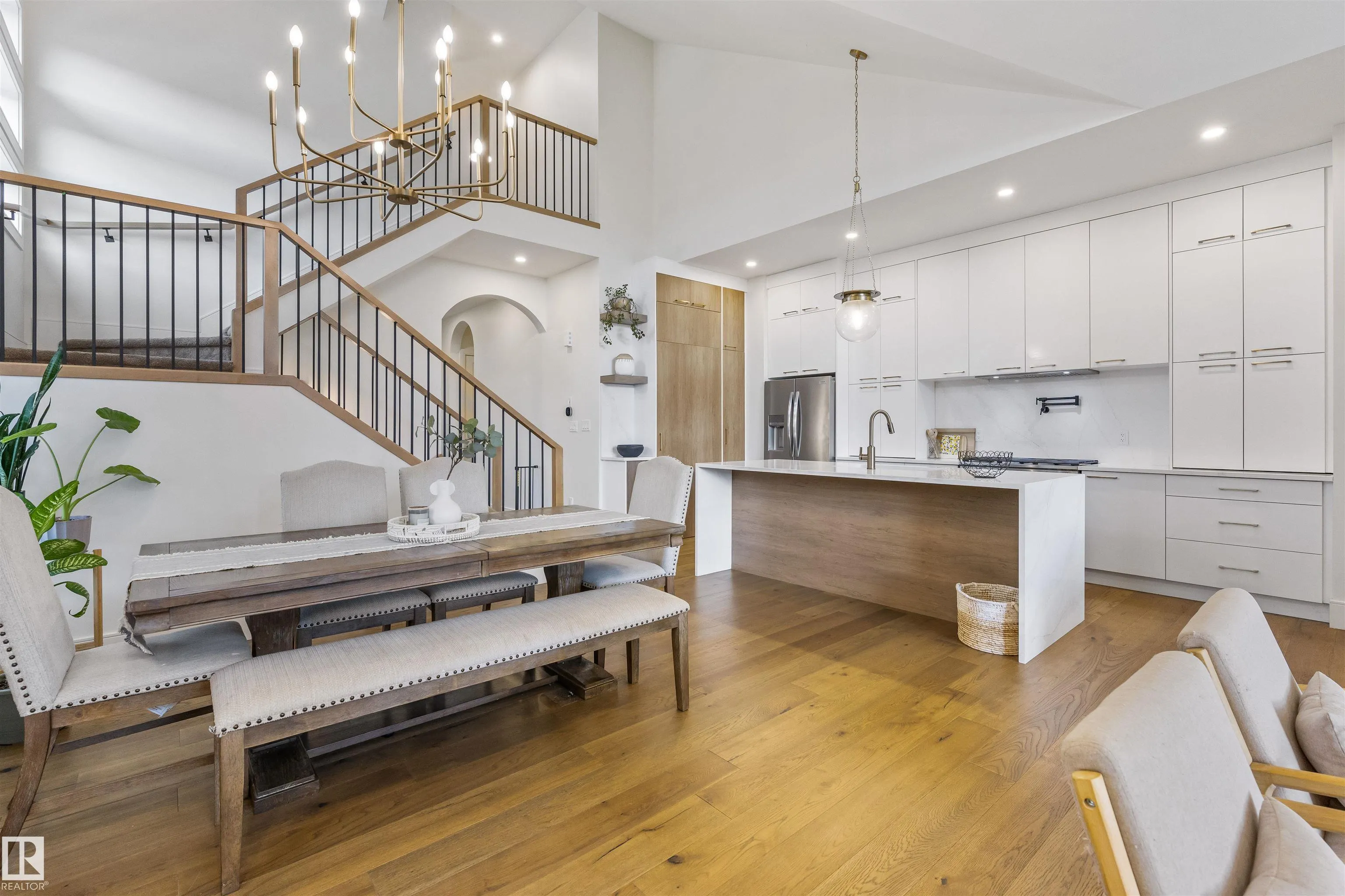 110 EDGEFIELD Way