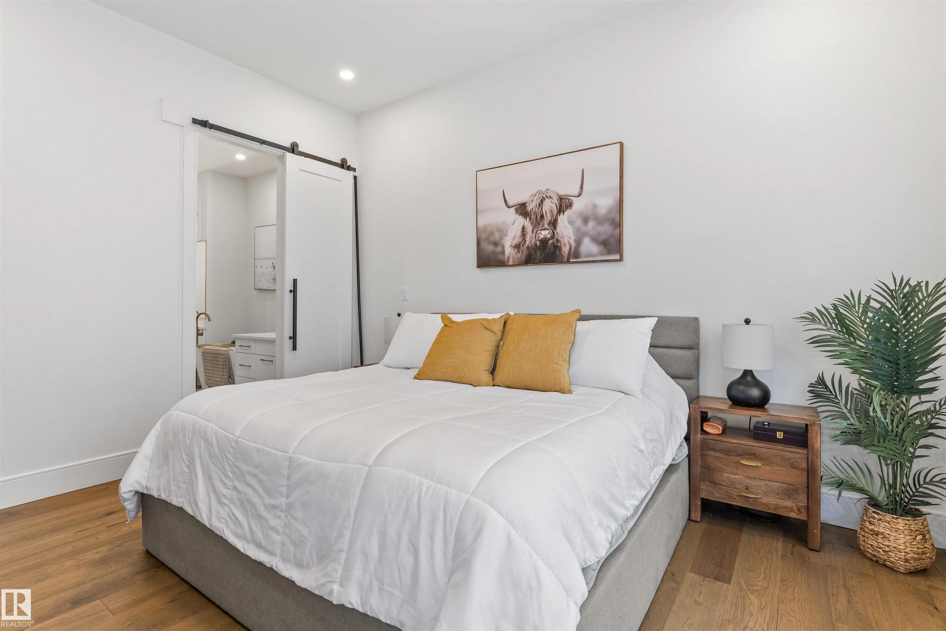 110 EDGEFIELD Way