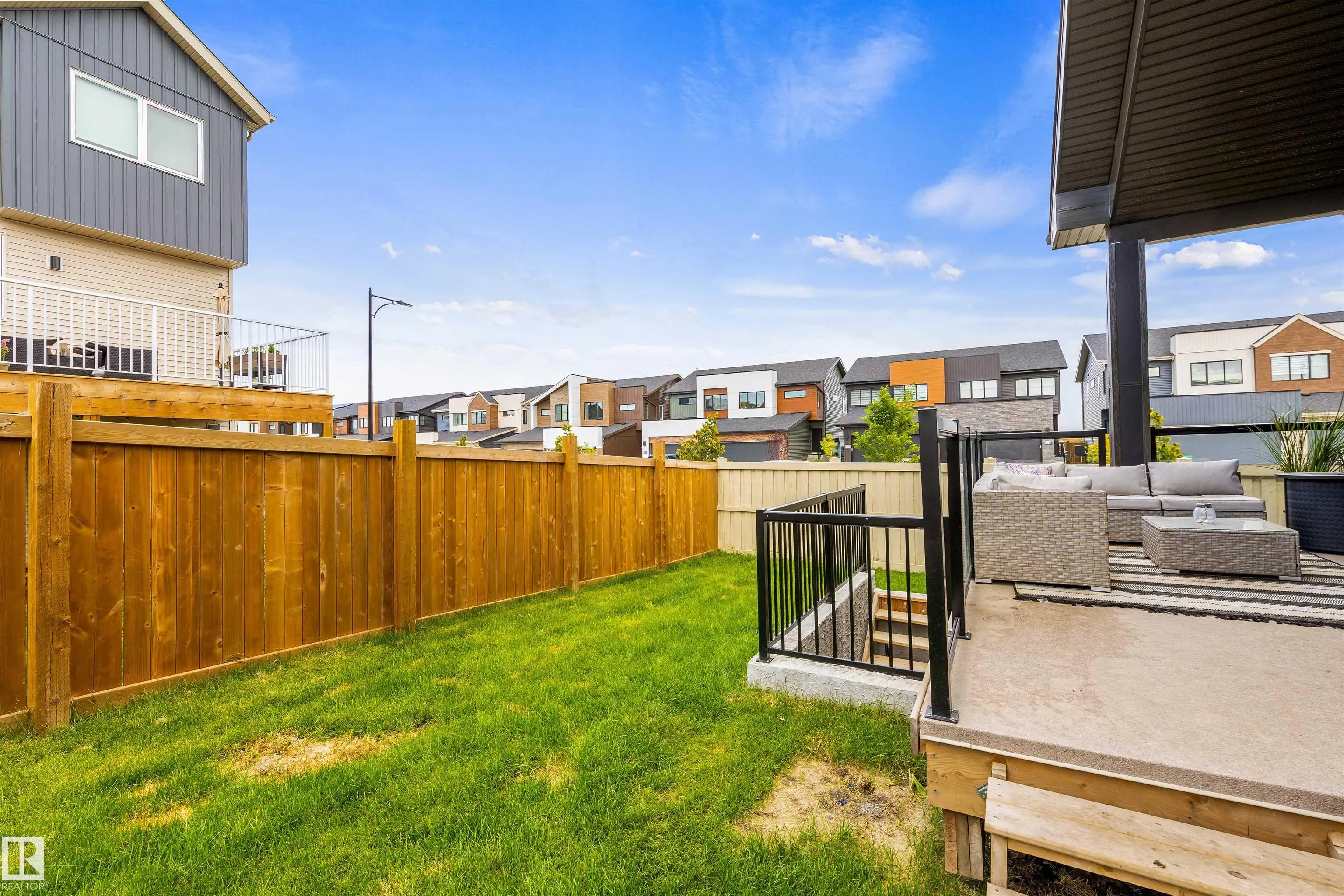 110 EDGEFIELD Way