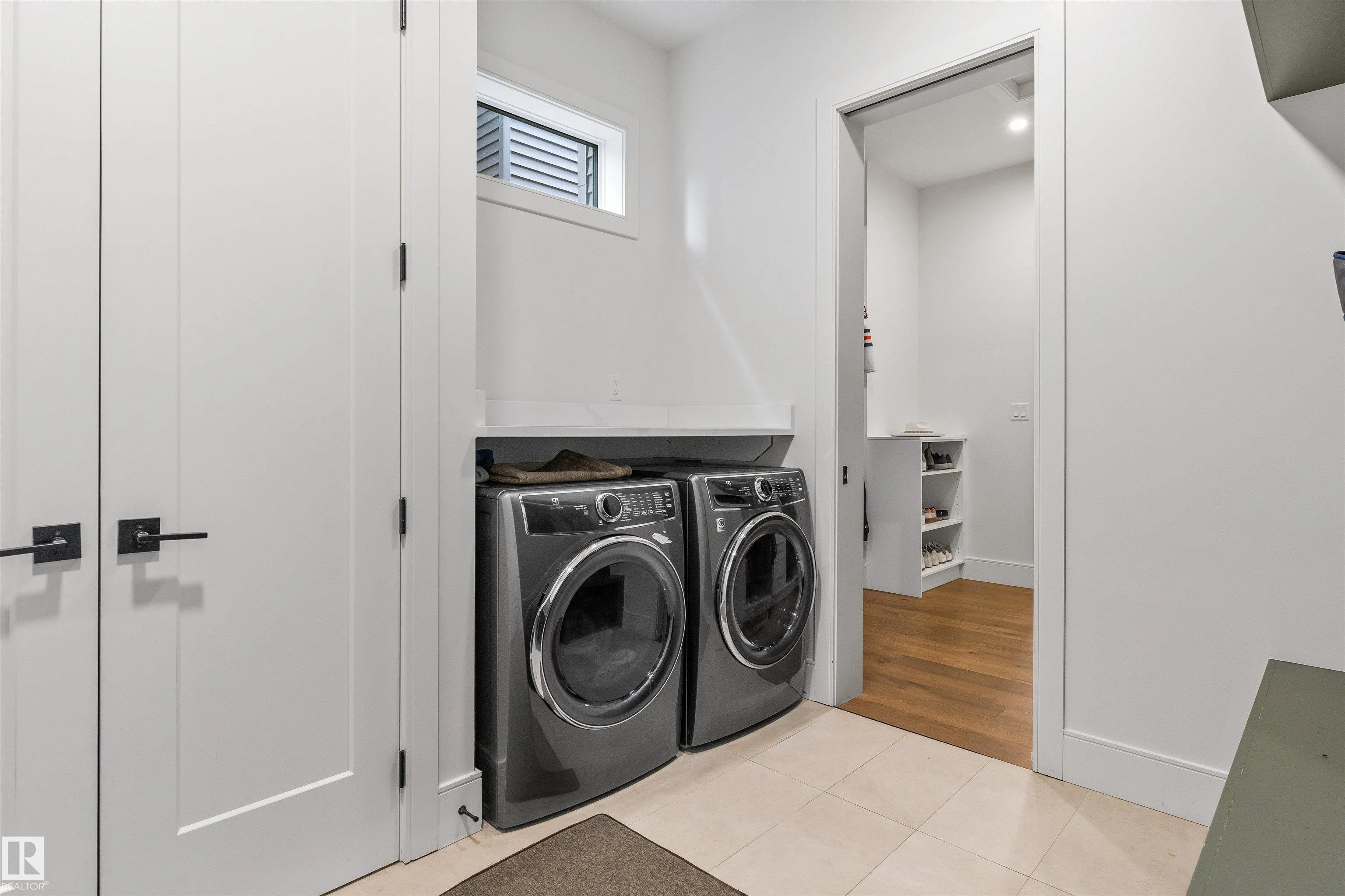 110 EDGEFIELD Way