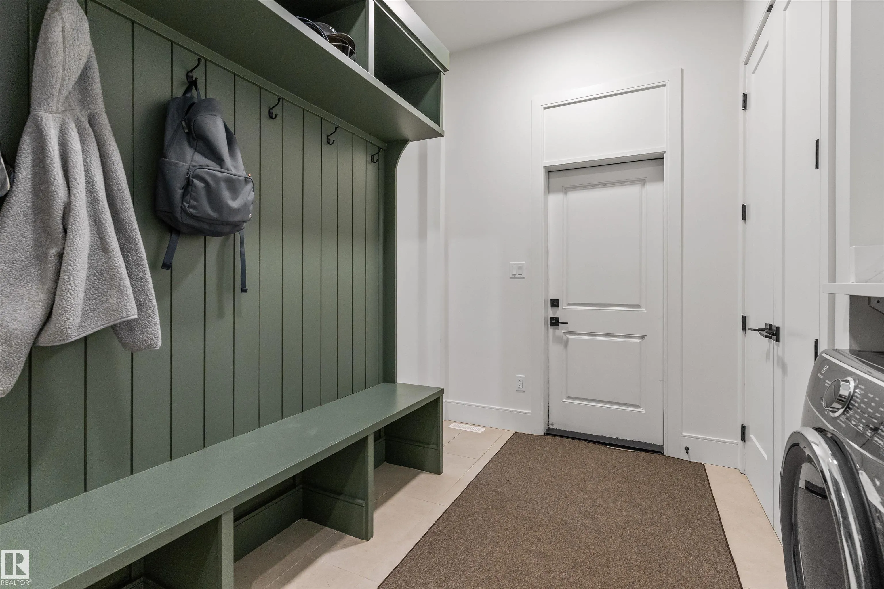 110 EDGEFIELD Way