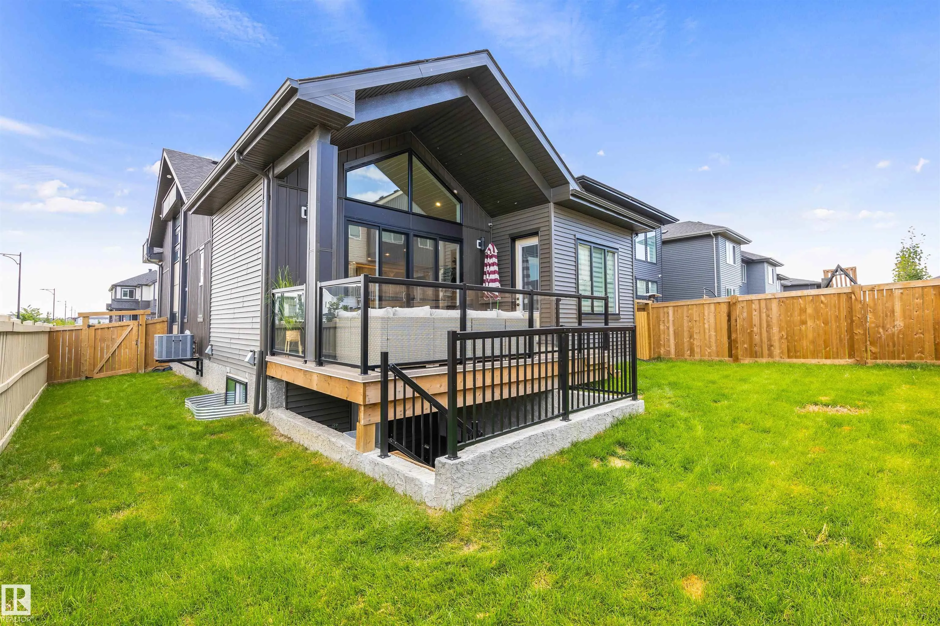 110 EDGEFIELD Way