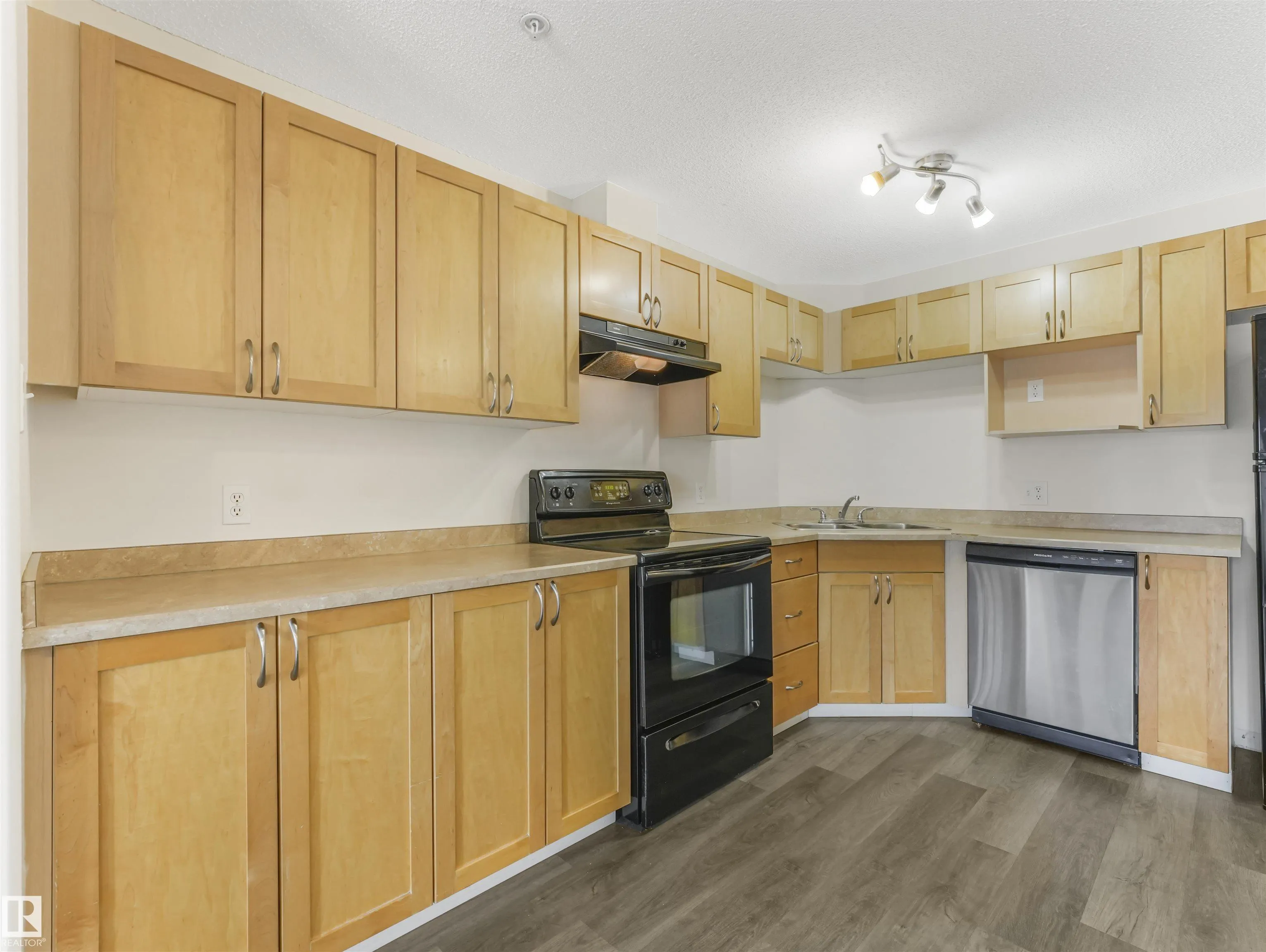 111 EDWARDS Drive
