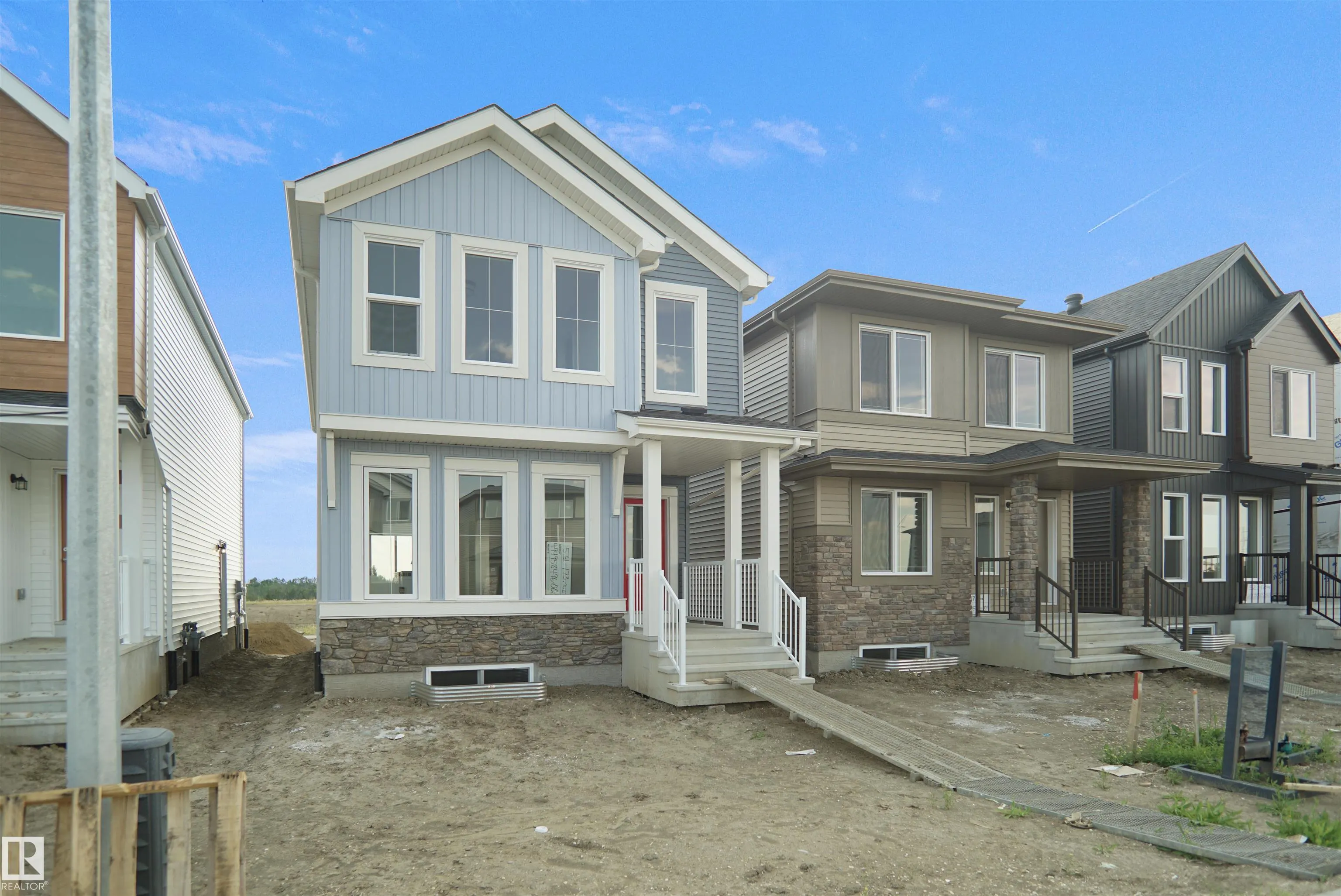 259 Falcon Crescent