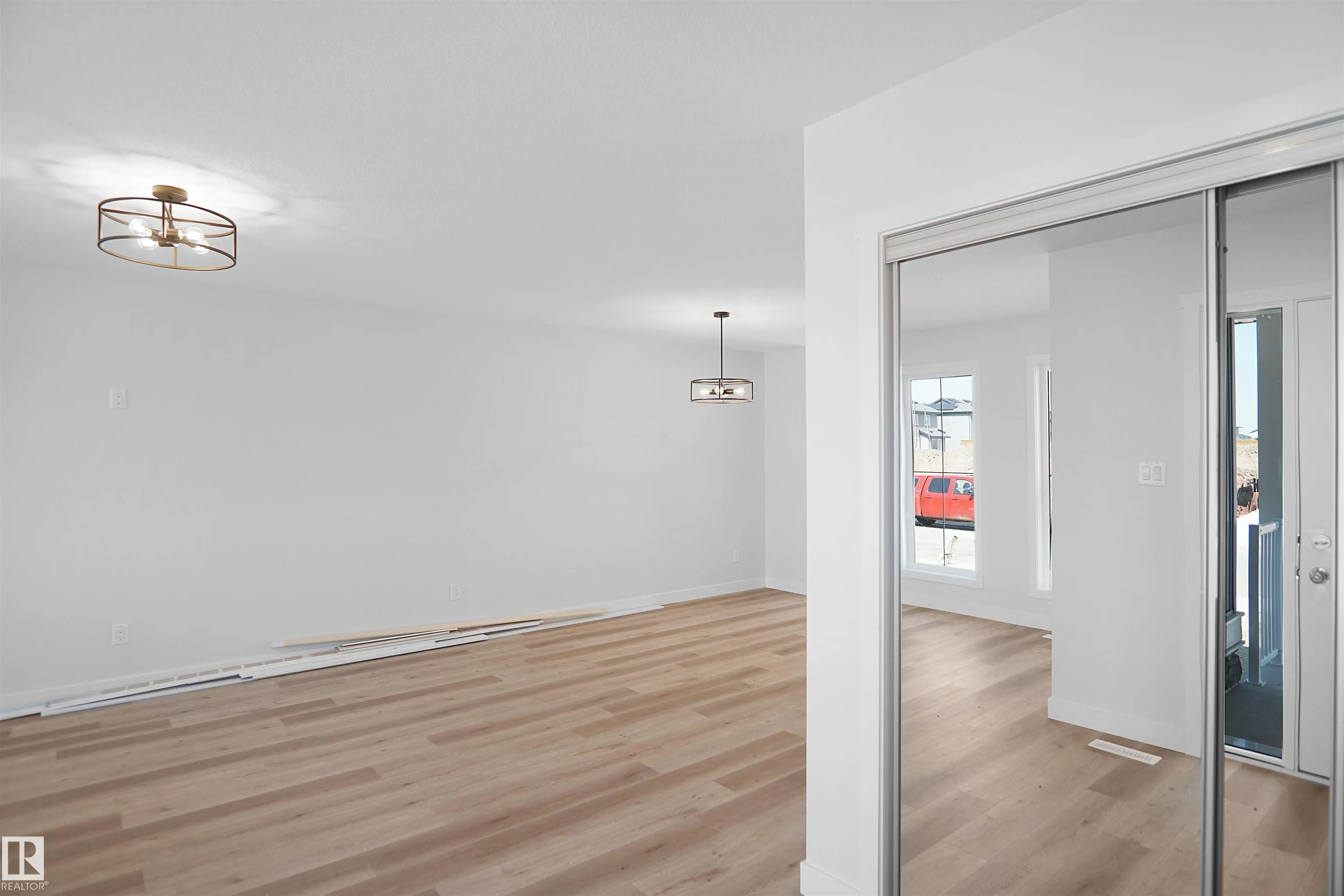 259 Falcon Crescent