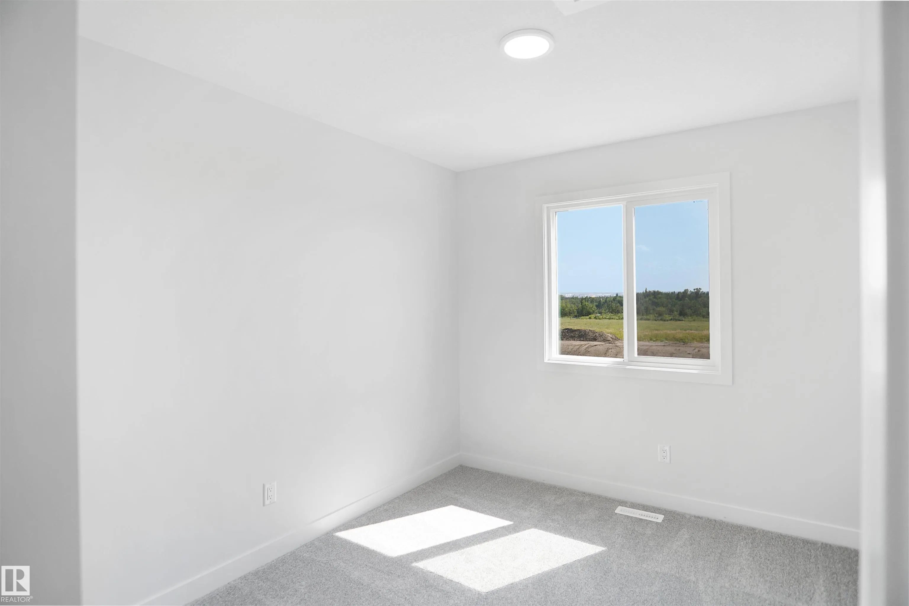259 Falcon Crescent