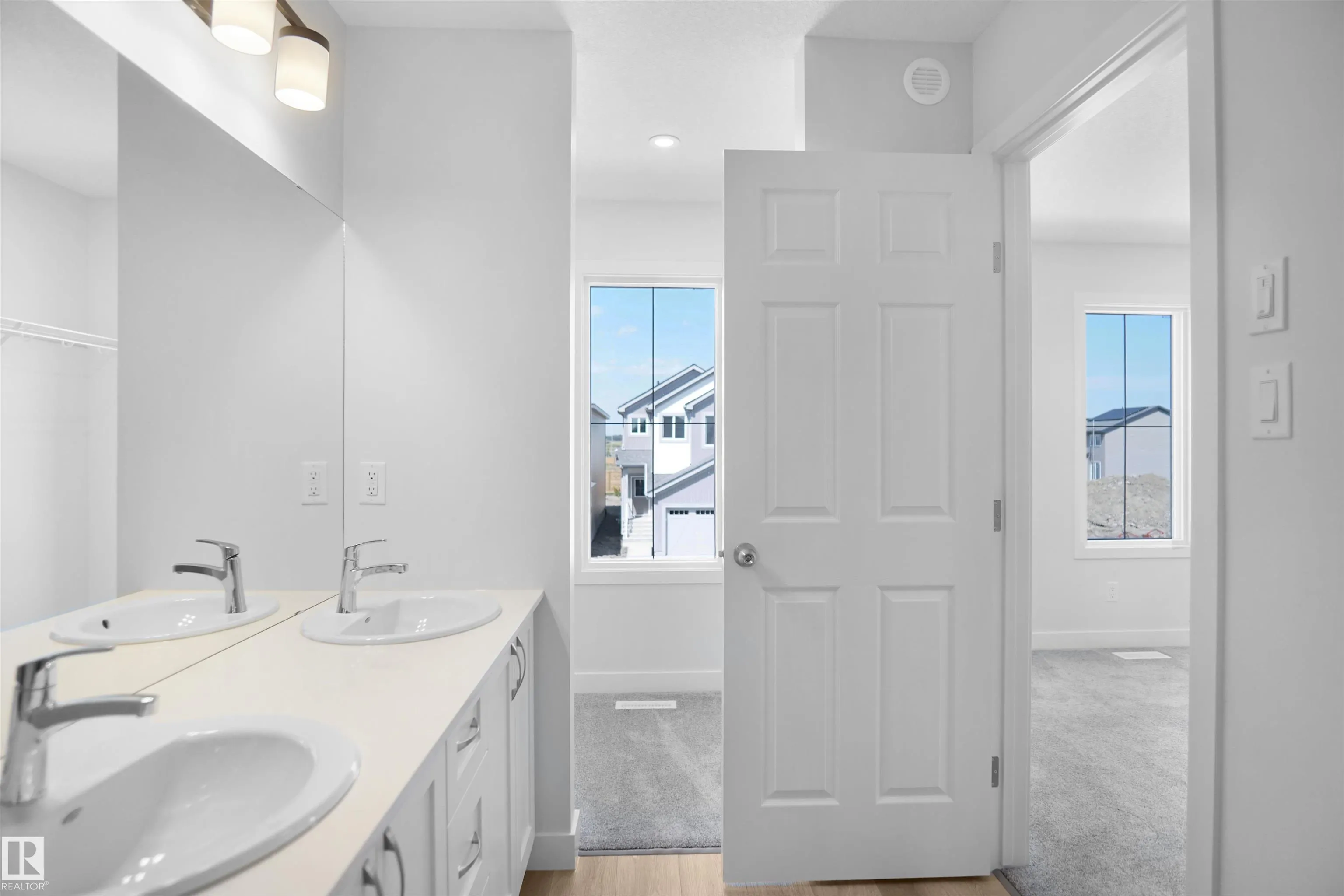 259 Falcon Crescent