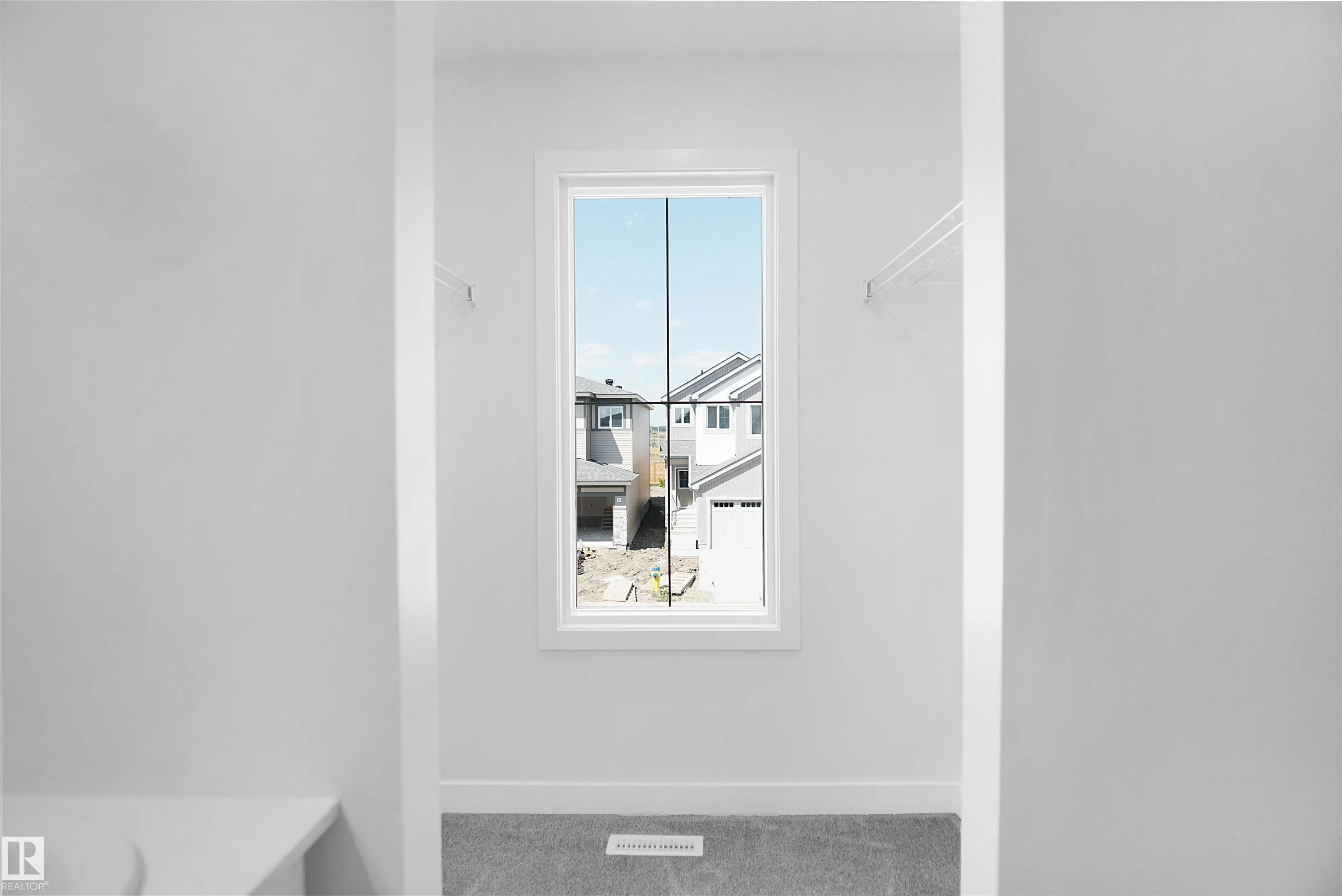 259 Falcon Crescent