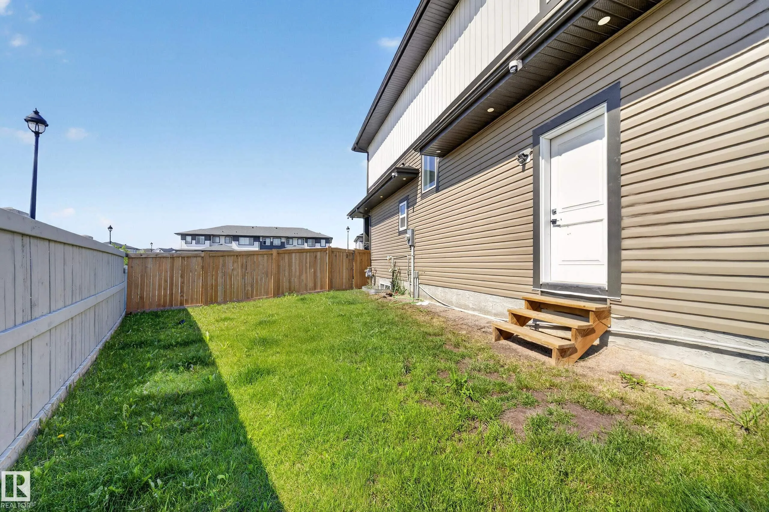 4301 38 st