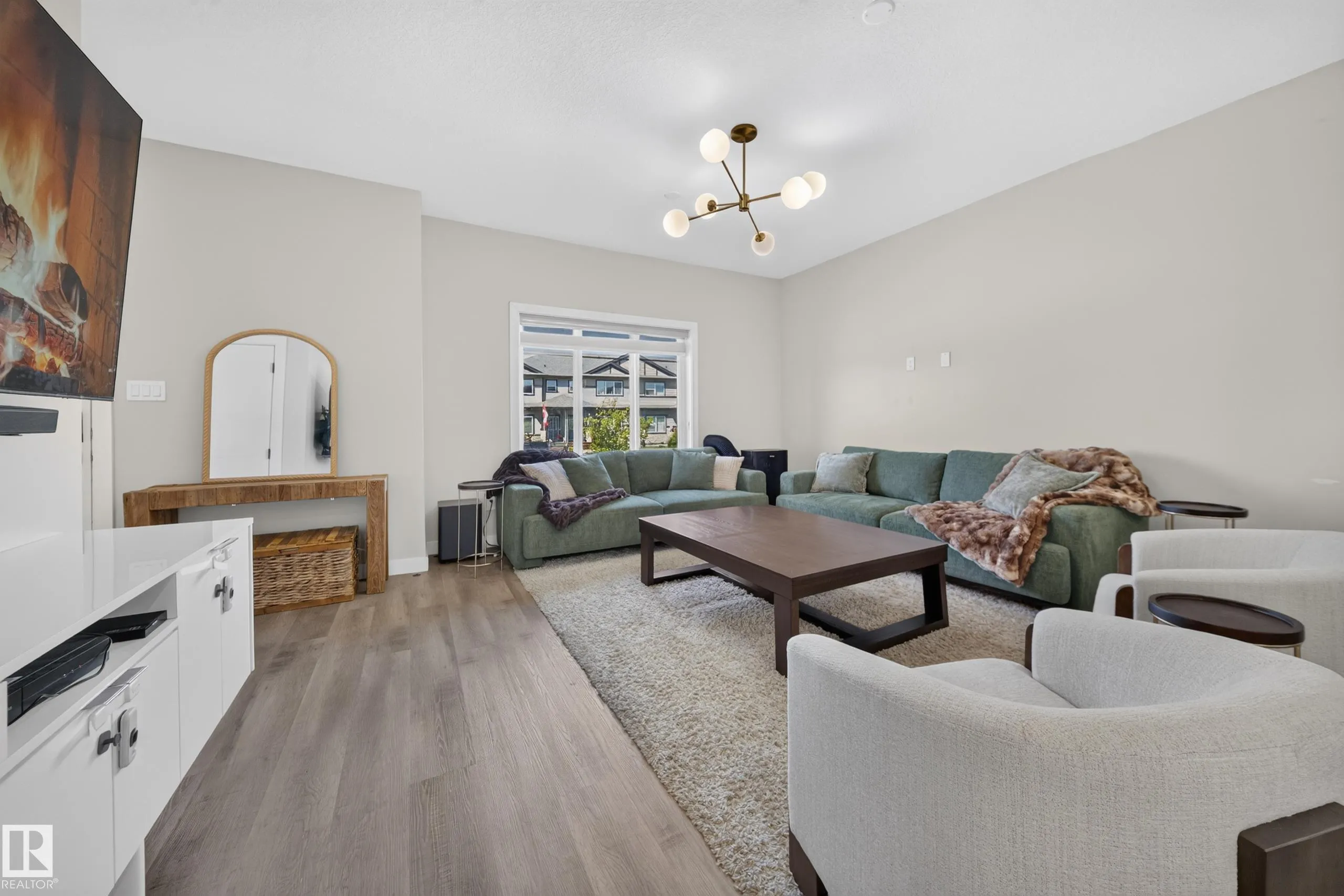 4301 38 st