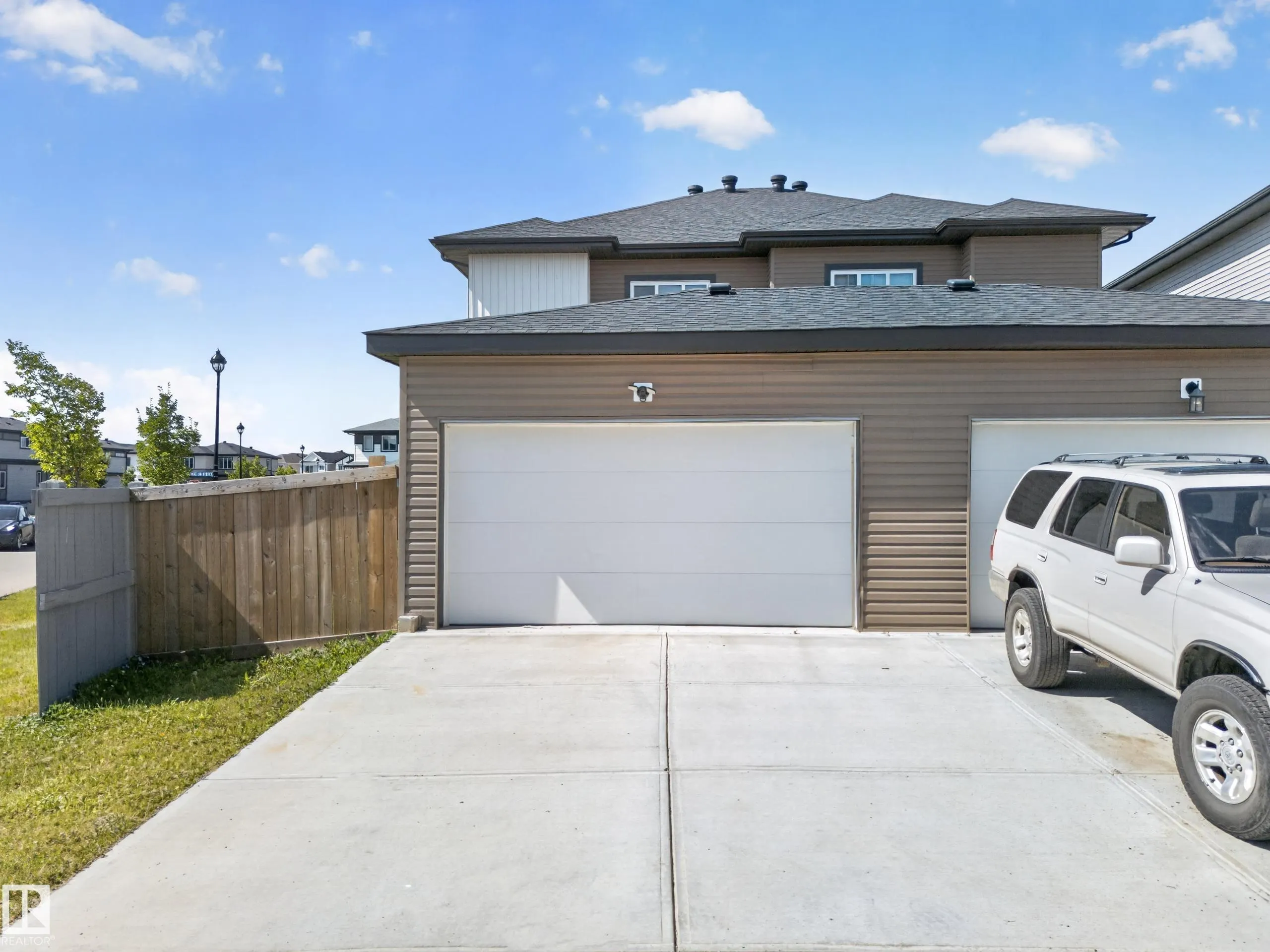 4301 38 st