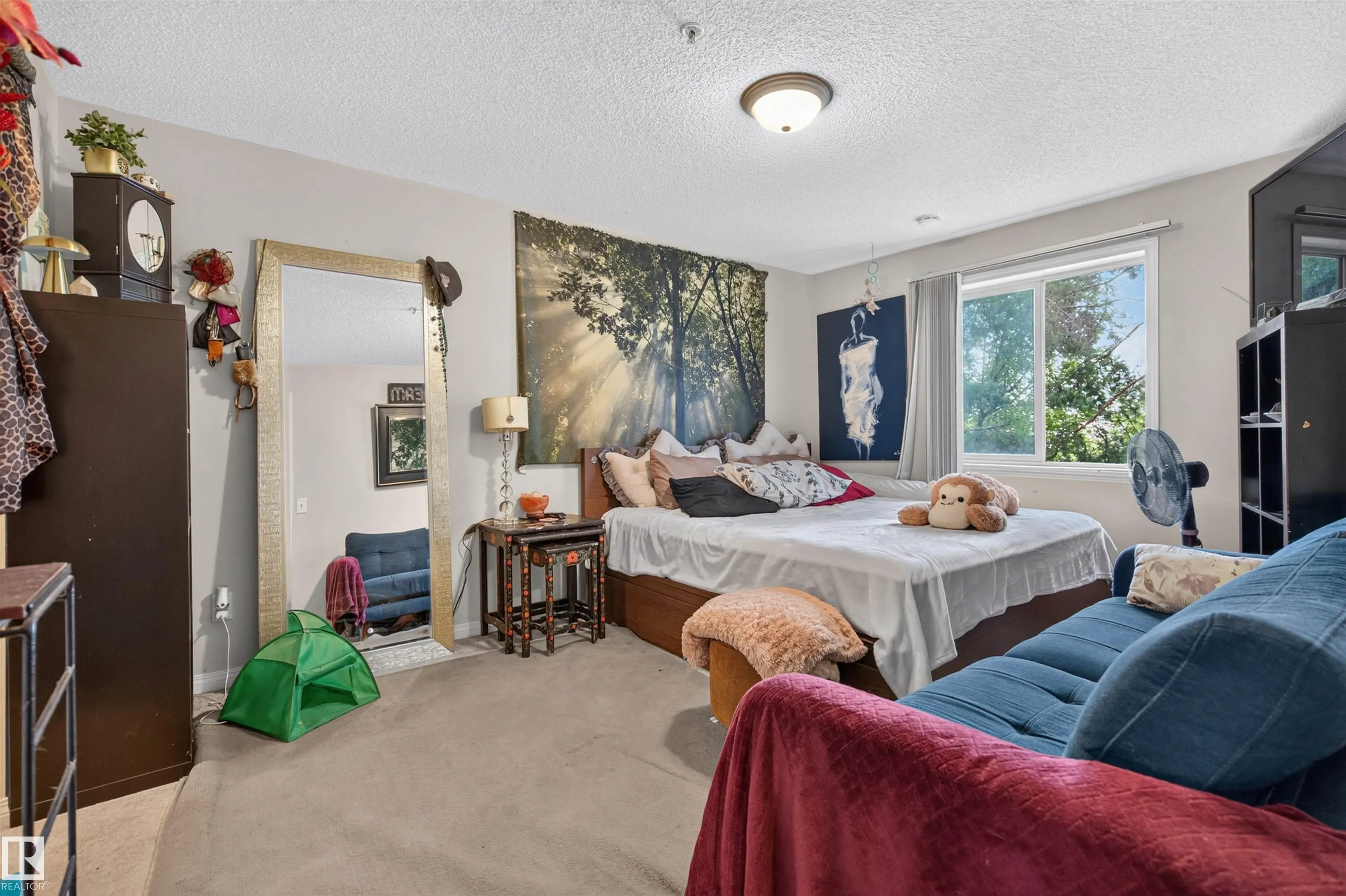 245 EDWARDS Drive