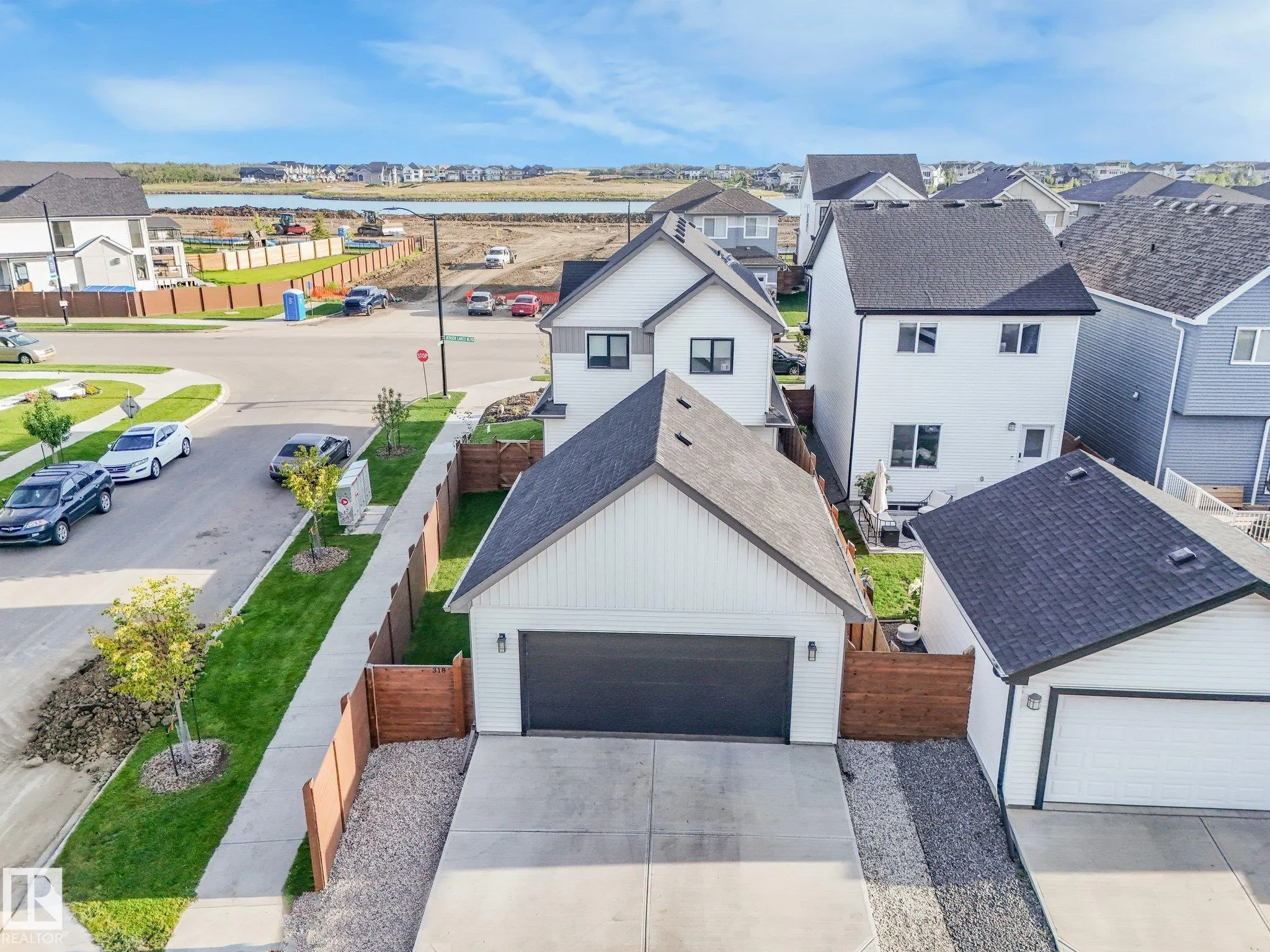318 JENSEN LAKES Boulevard
