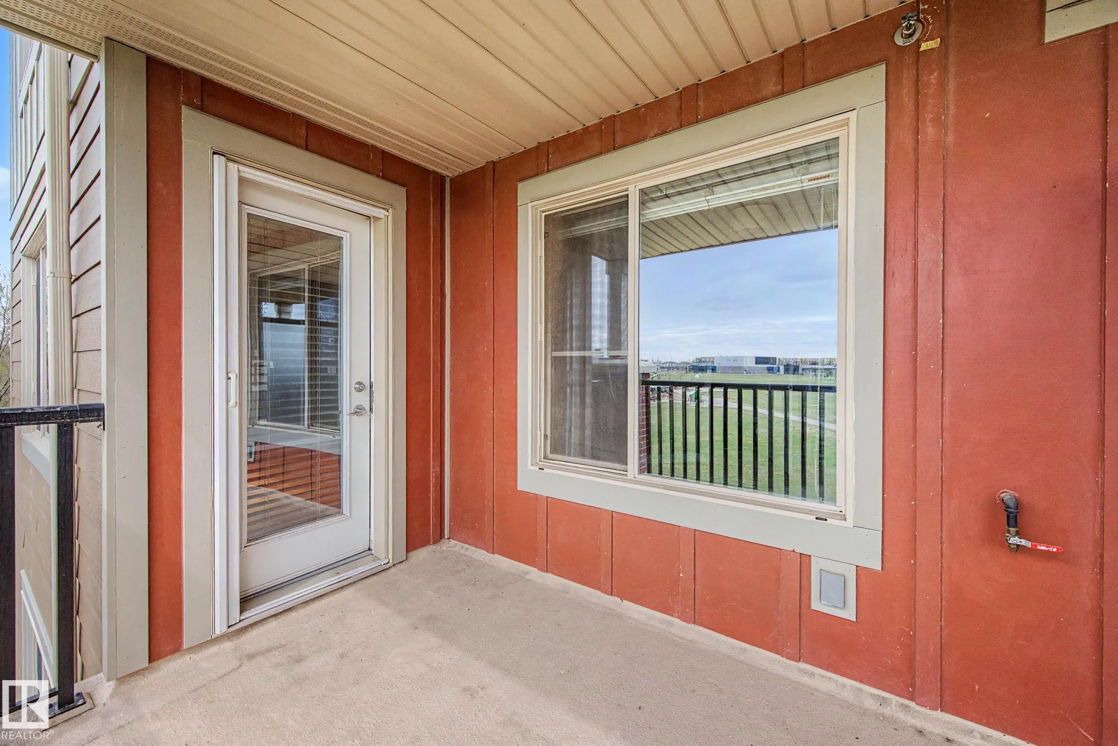 3719 WHITELAW Lane