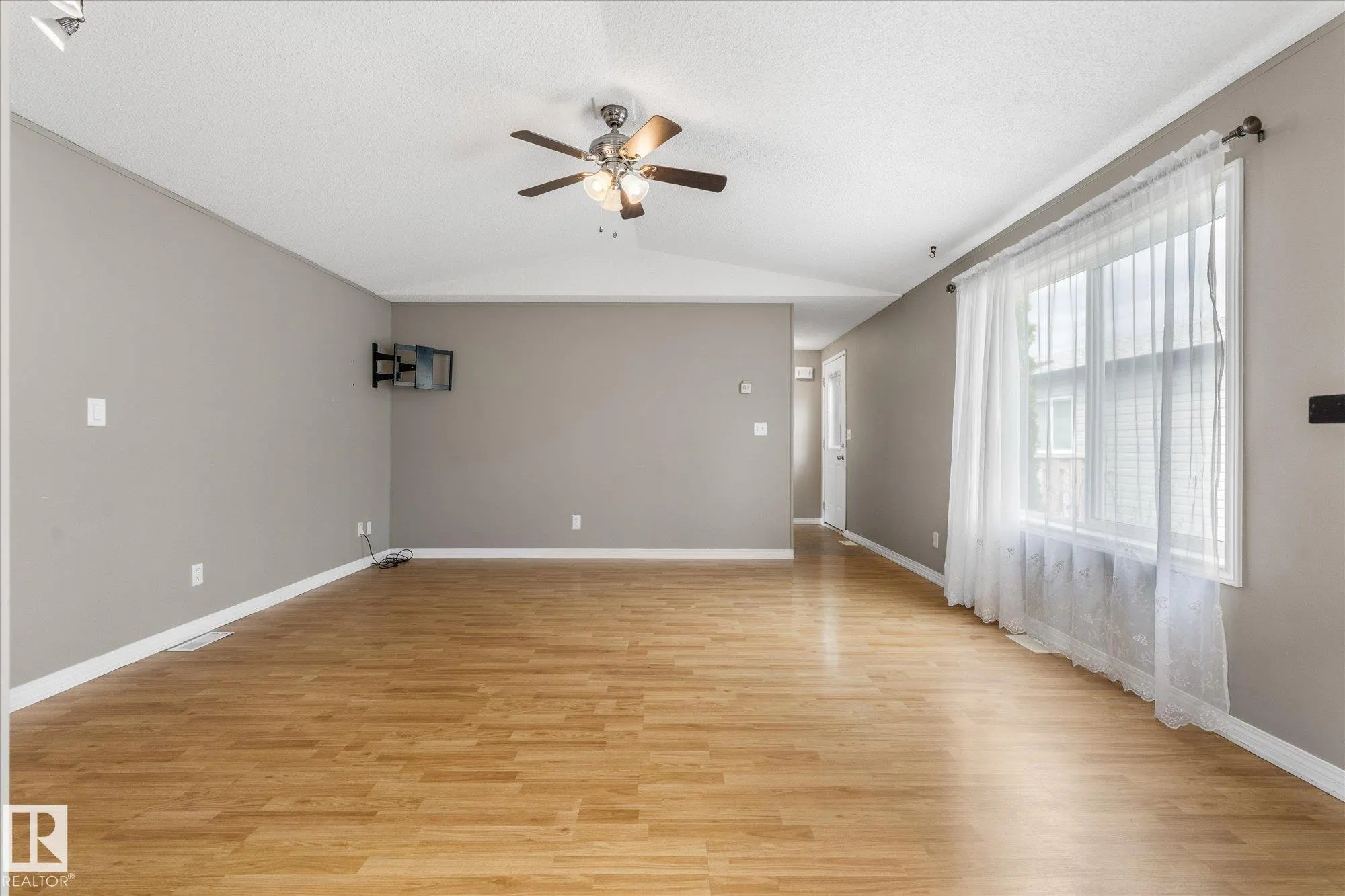 856 53222 Range Road 272