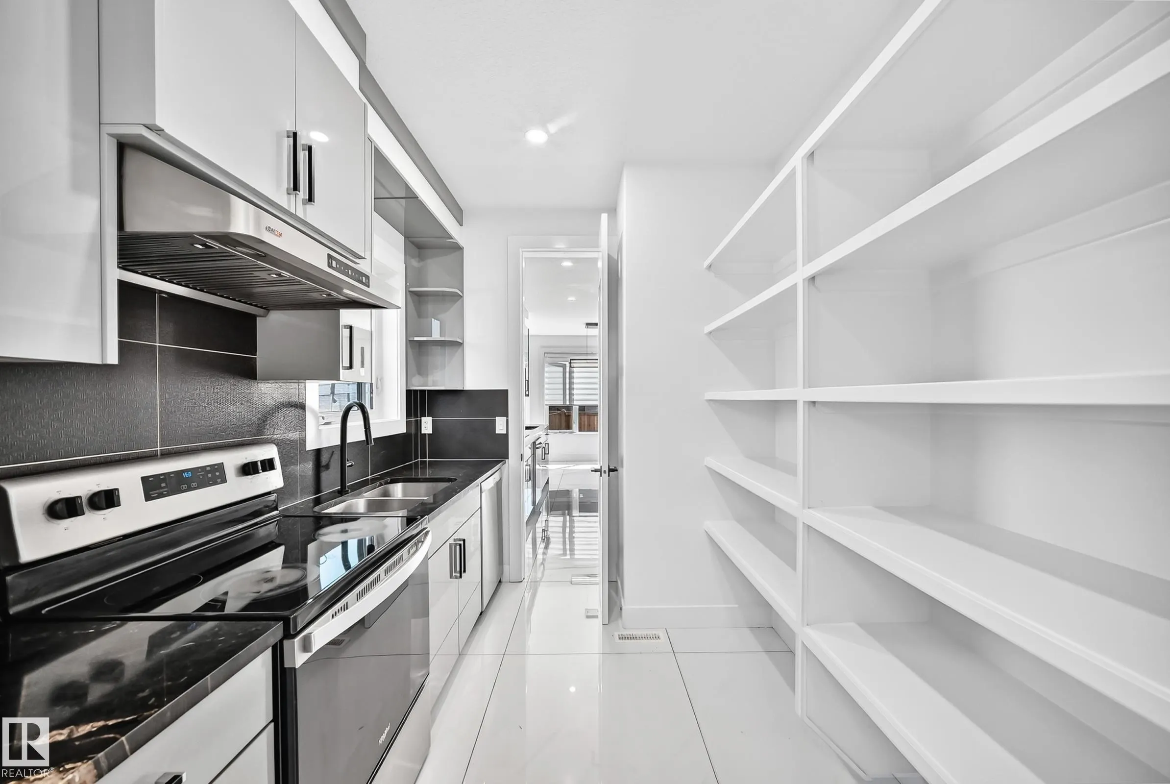 3101 SOLEIL Boulevard