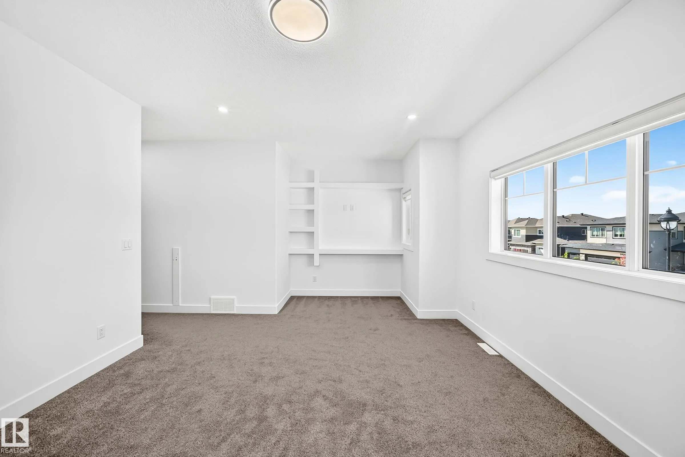 3101 SOLEIL Boulevard