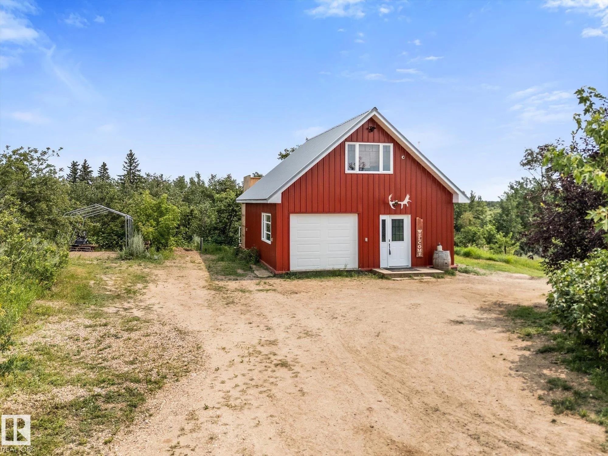 57023 RGE ROAD 220