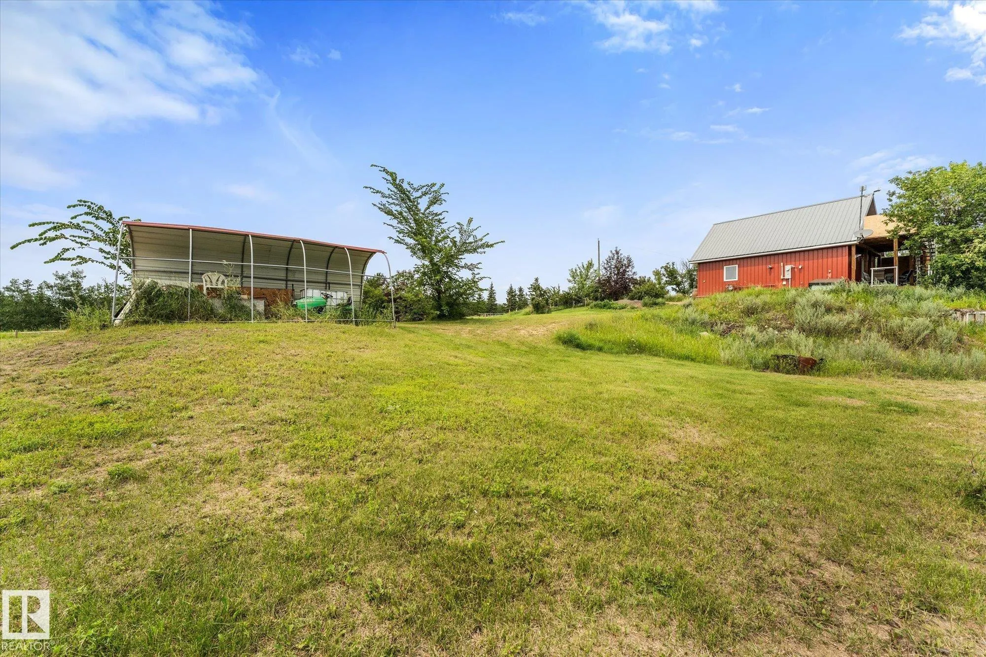 57023 RGE ROAD 220