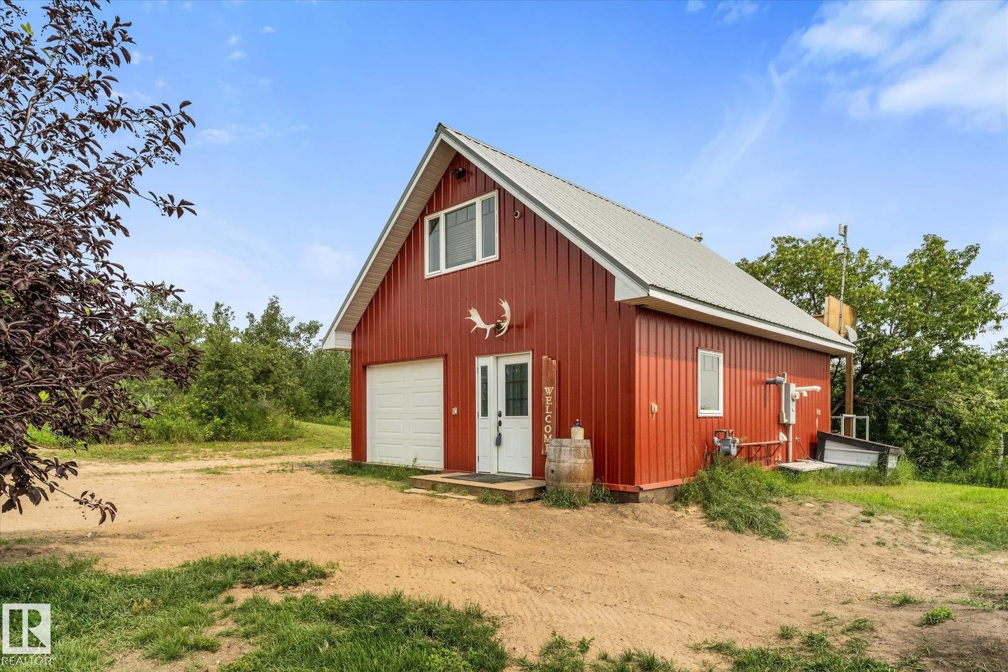 57023 RGE ROAD 220