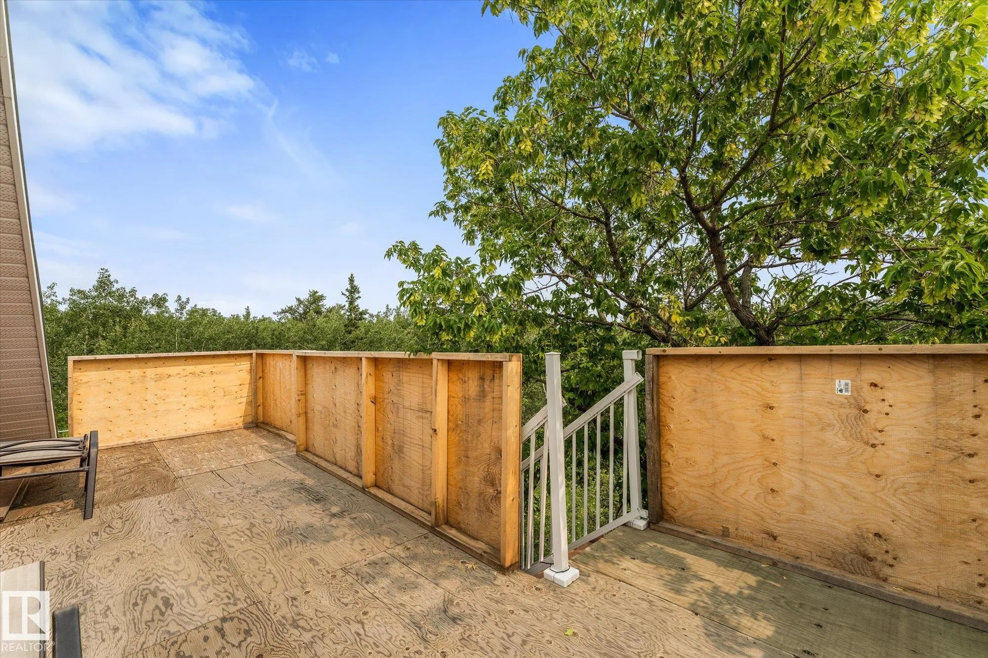 57023 RGE ROAD 220