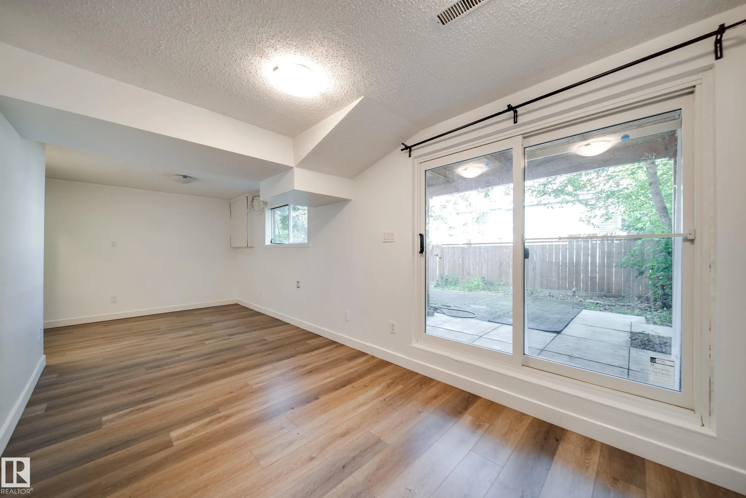 238 GRANDIN Village