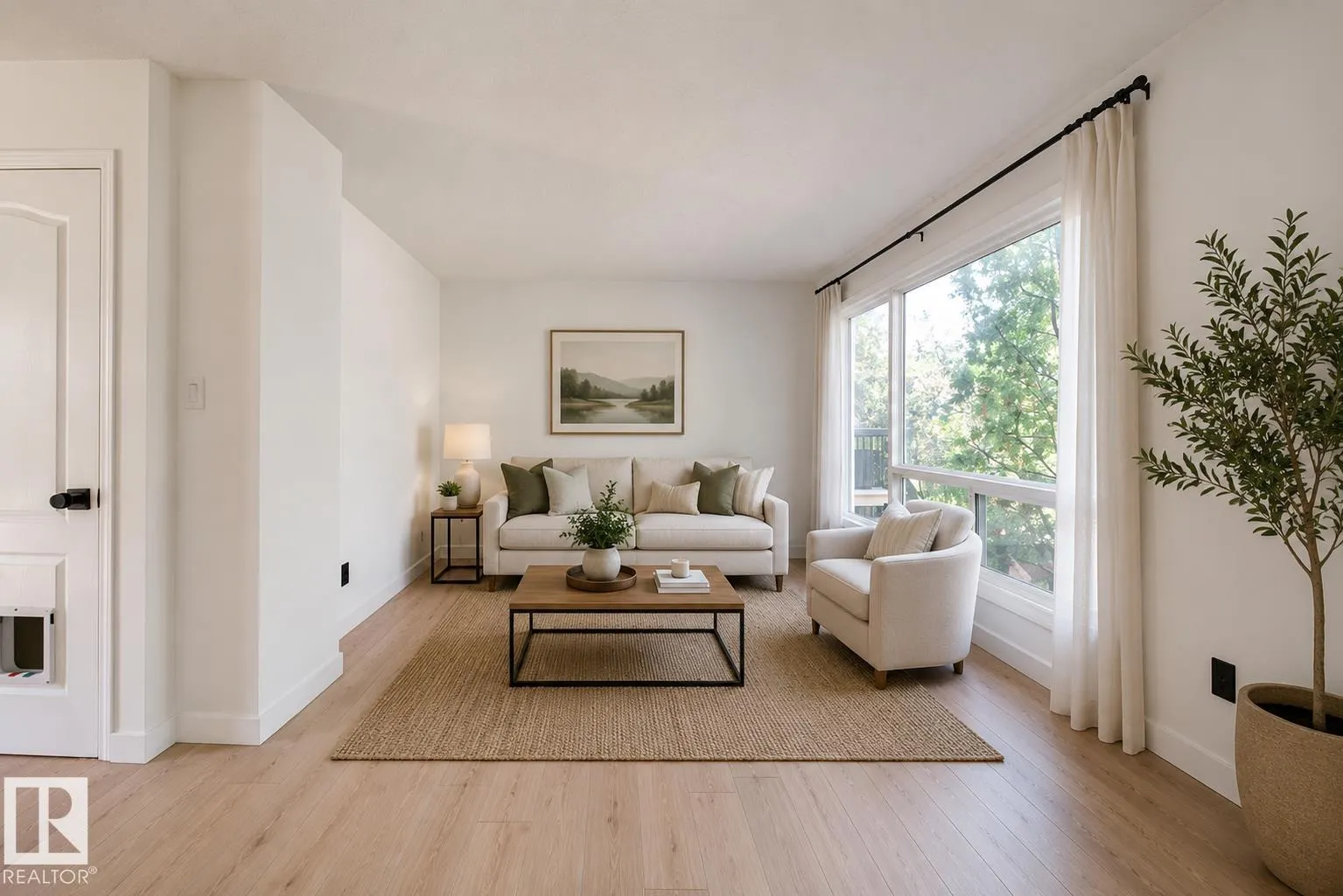 238 GRANDIN Village