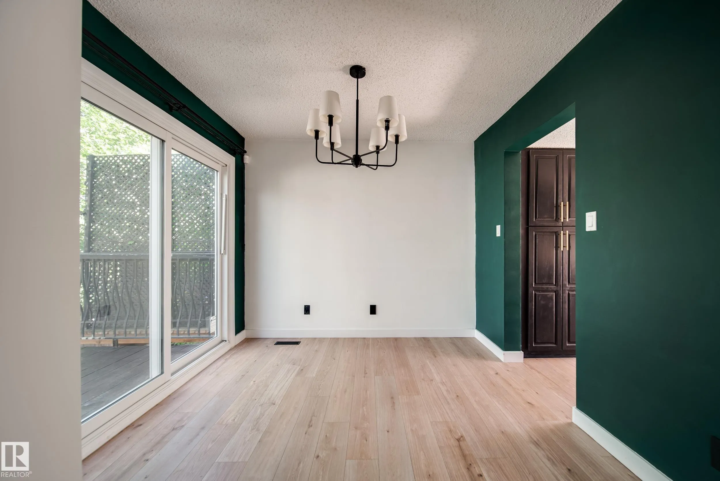 238 GRANDIN Village