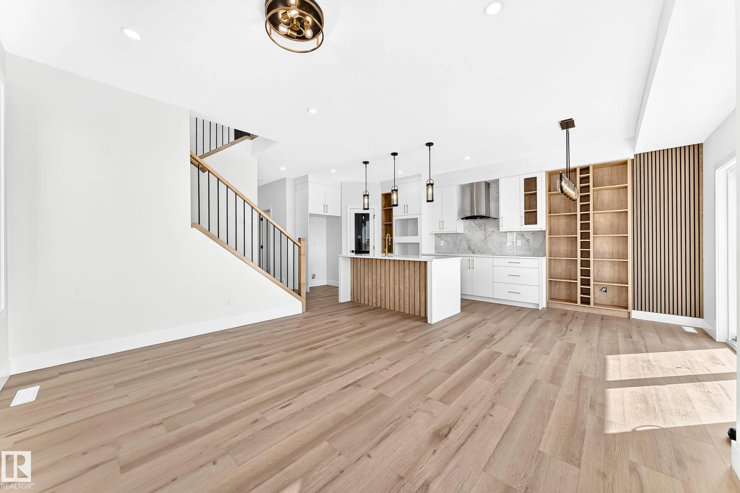 1 Elliott Wynd
