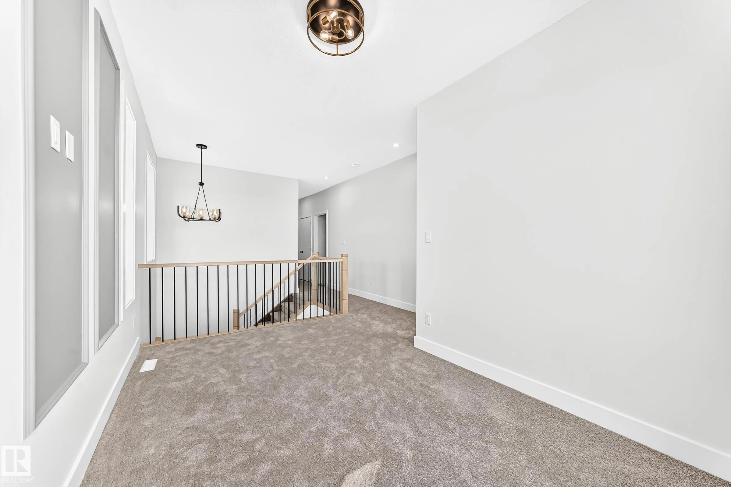 1 Elliott Wynd