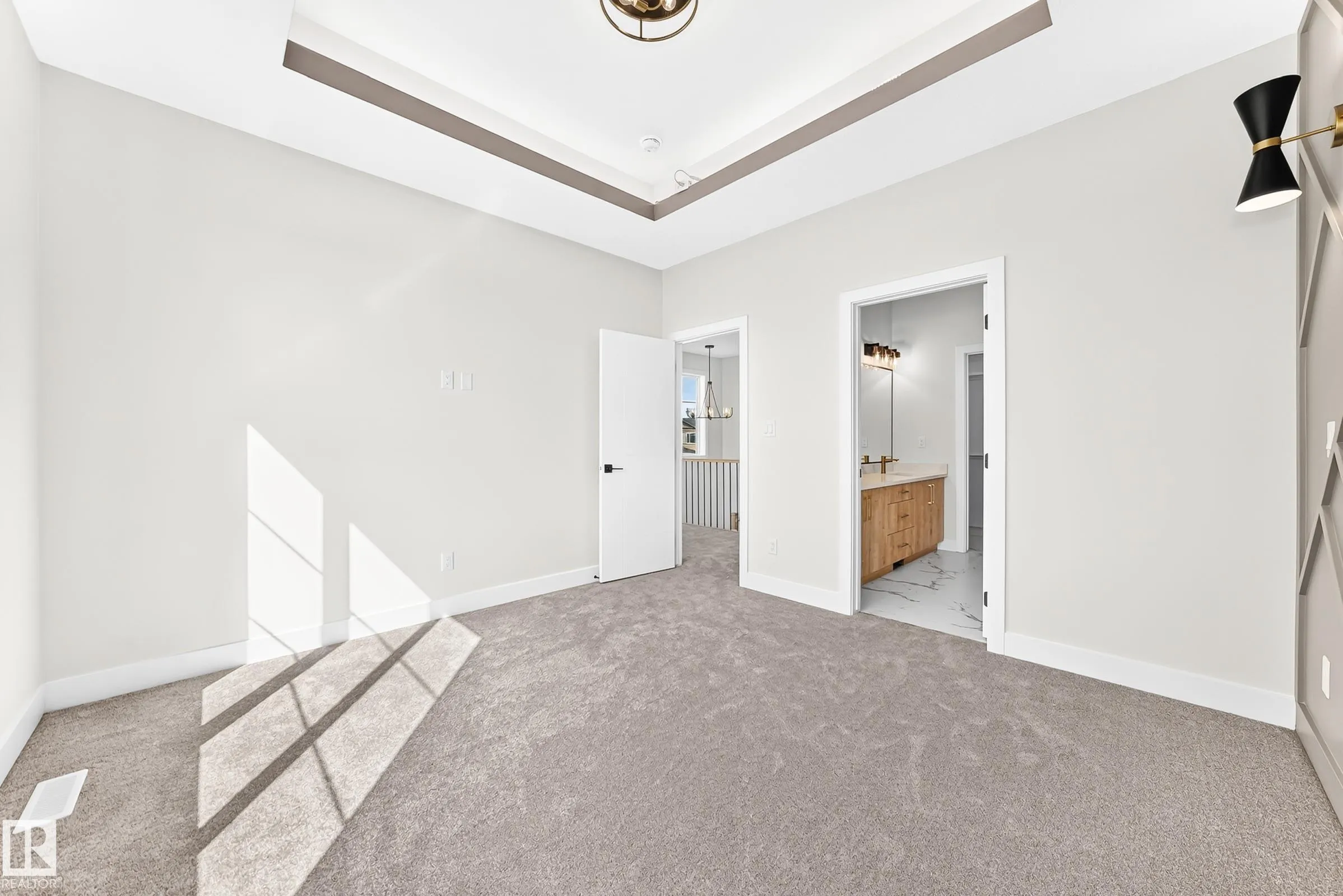 1 Elliott Wynd