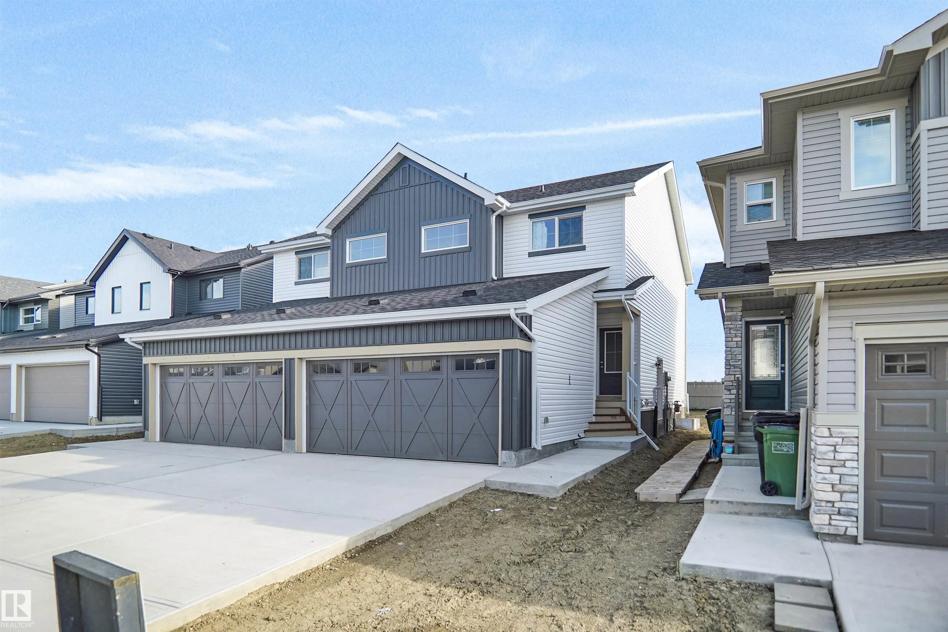 8901 Carson Way