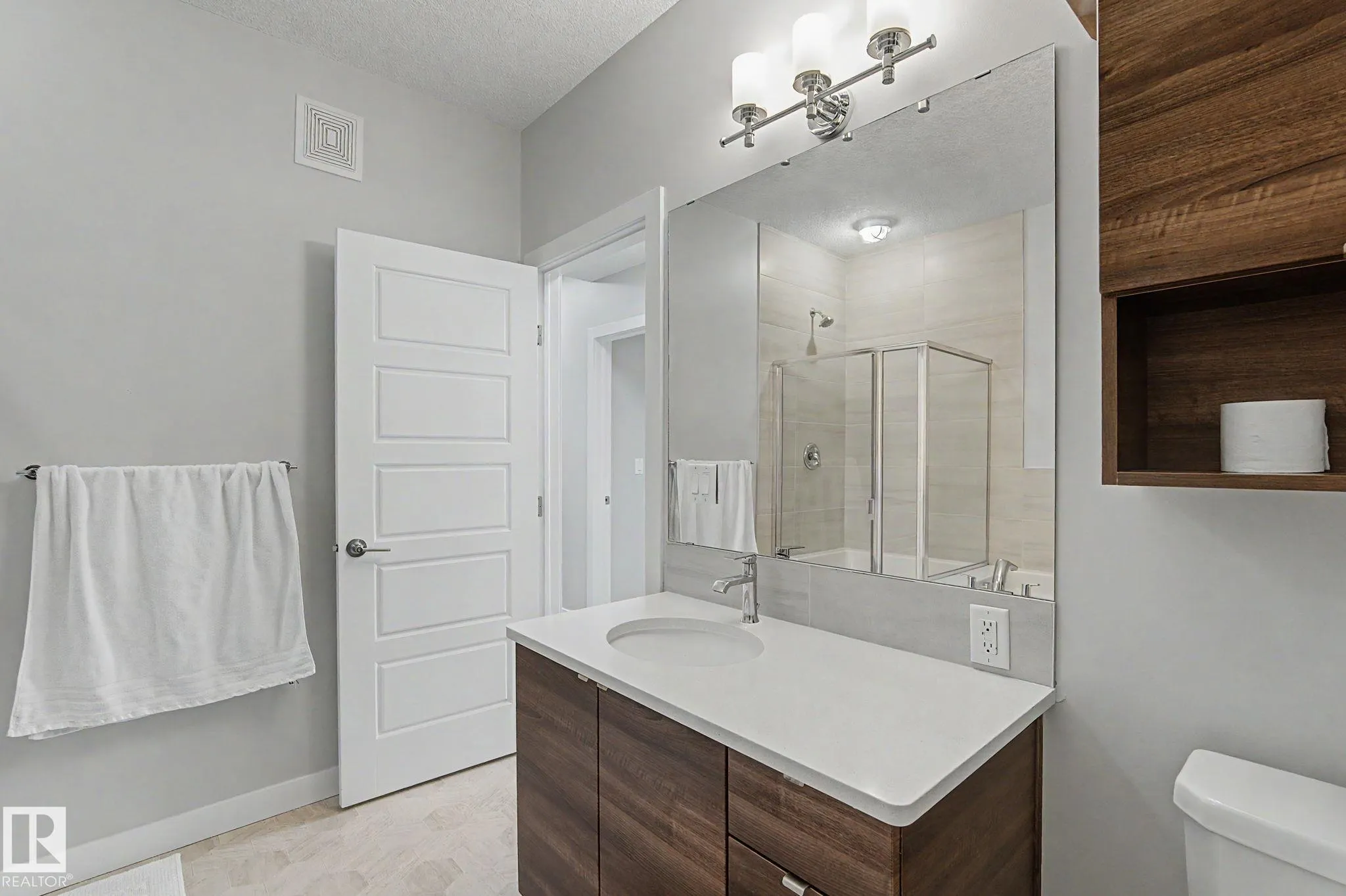 2588 ANDERSON Way
