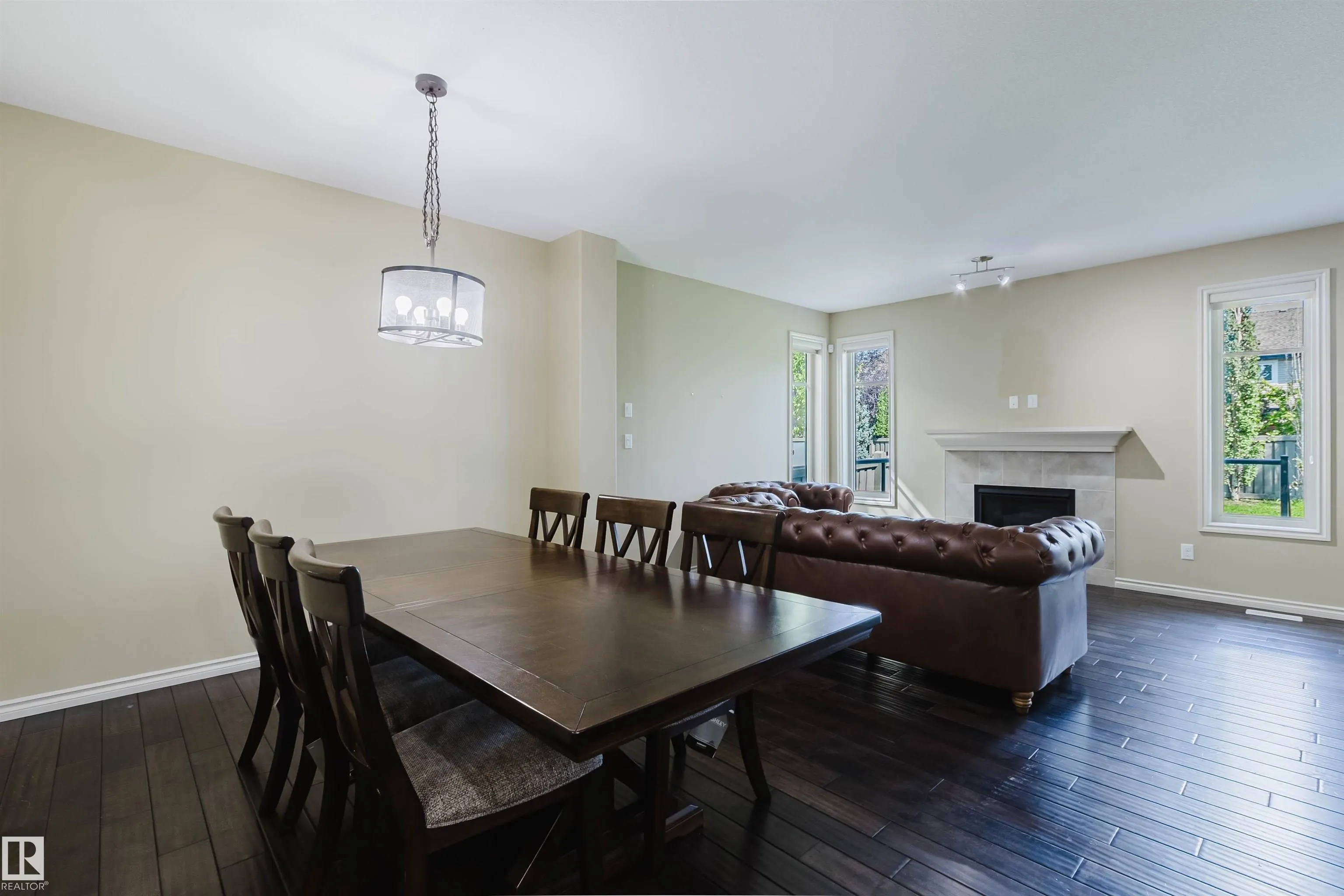 864 ARMITAGE Wynd