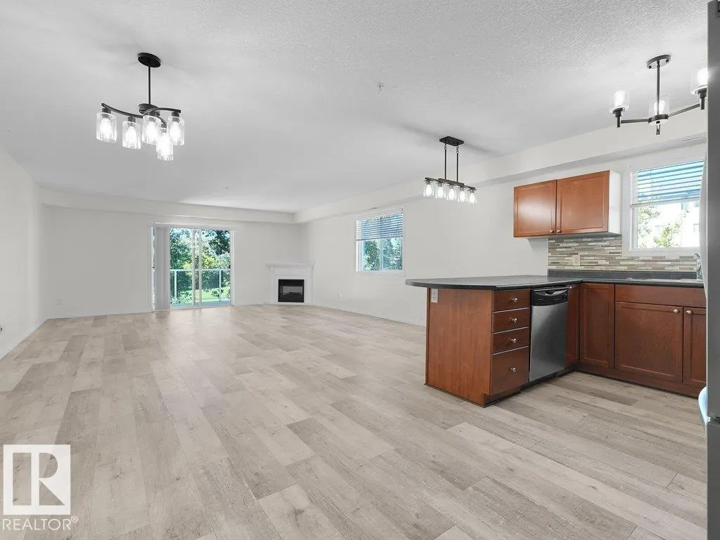 260 LEWIS ESTATES Boulevard