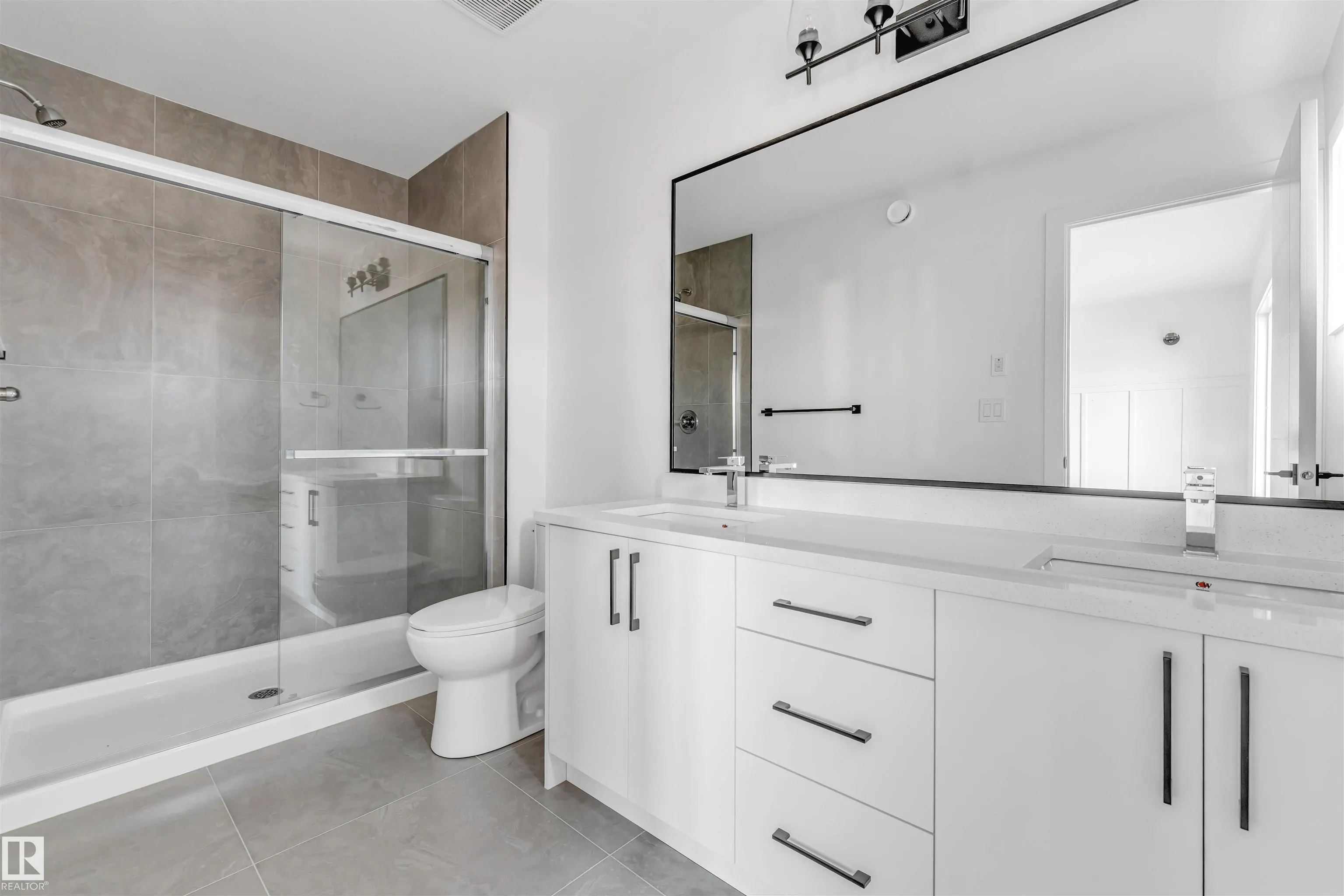 554 Ashgrove Circle