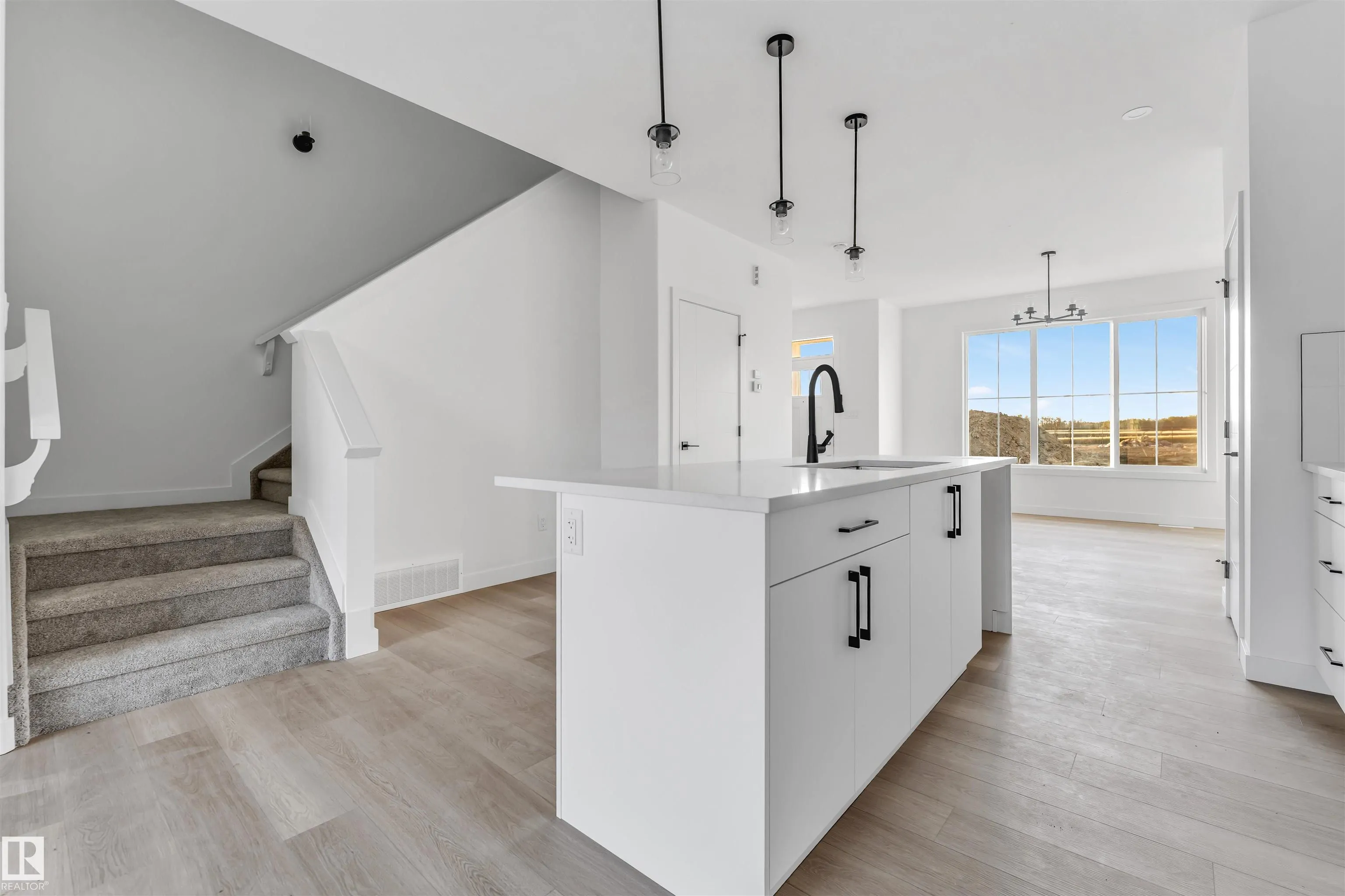 554 Ashgrove Circle