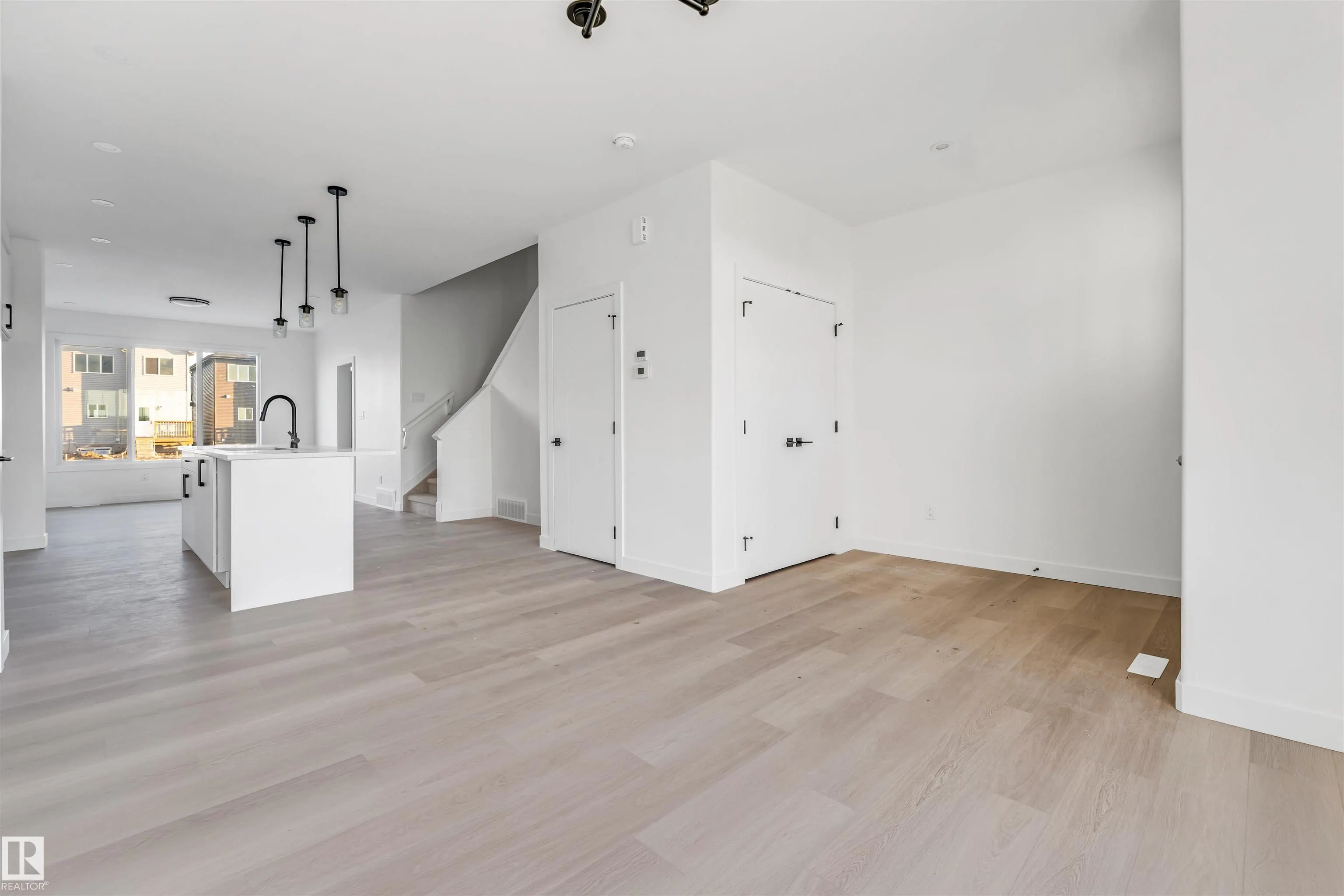 554 Ashgrove Circle