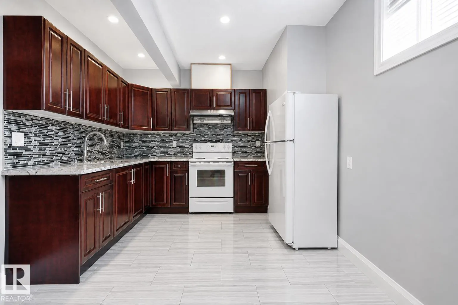 427 Windermere Road