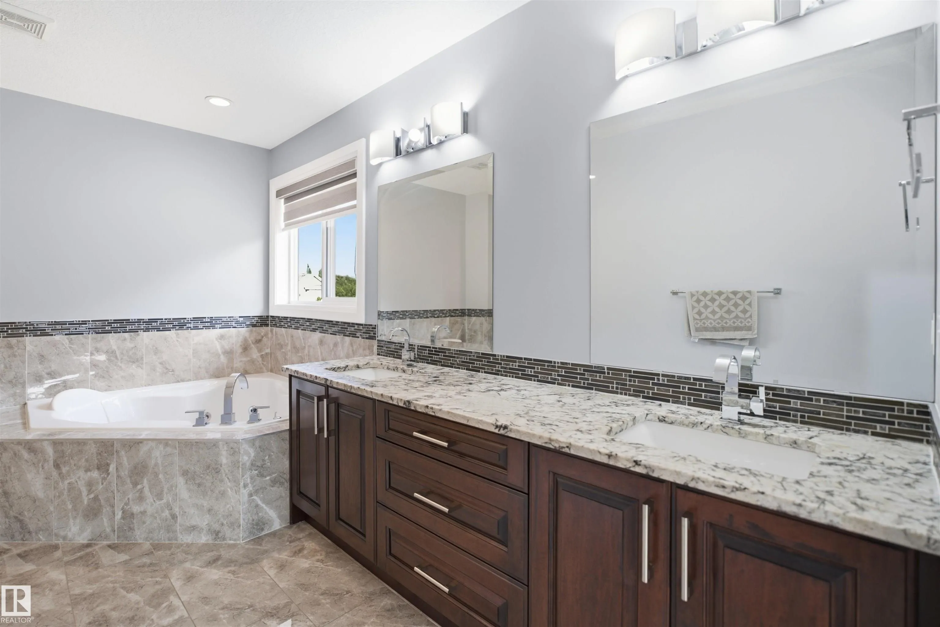 427 Windermere Road