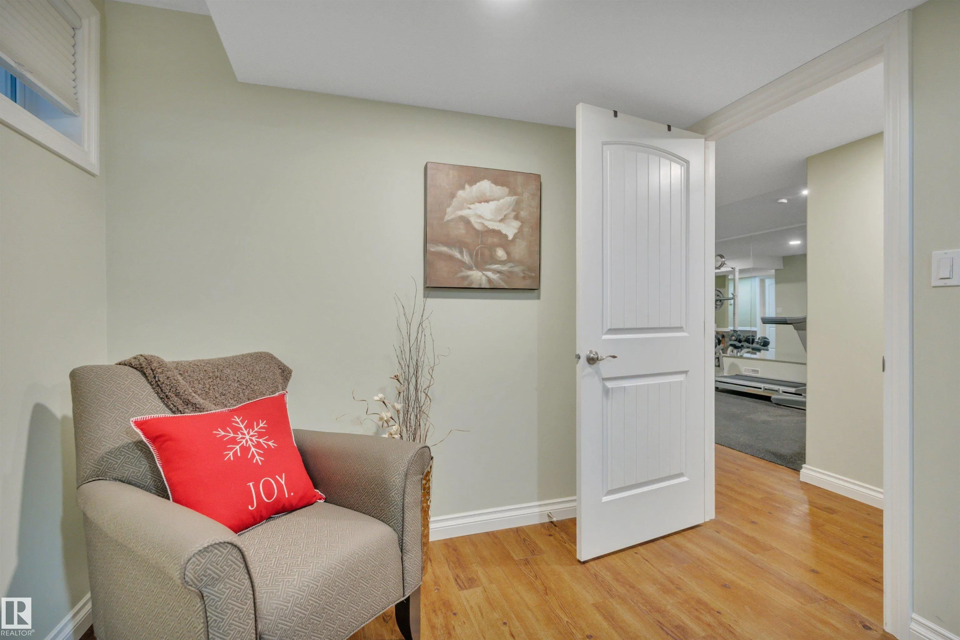 464012 A RGE ROAD 233