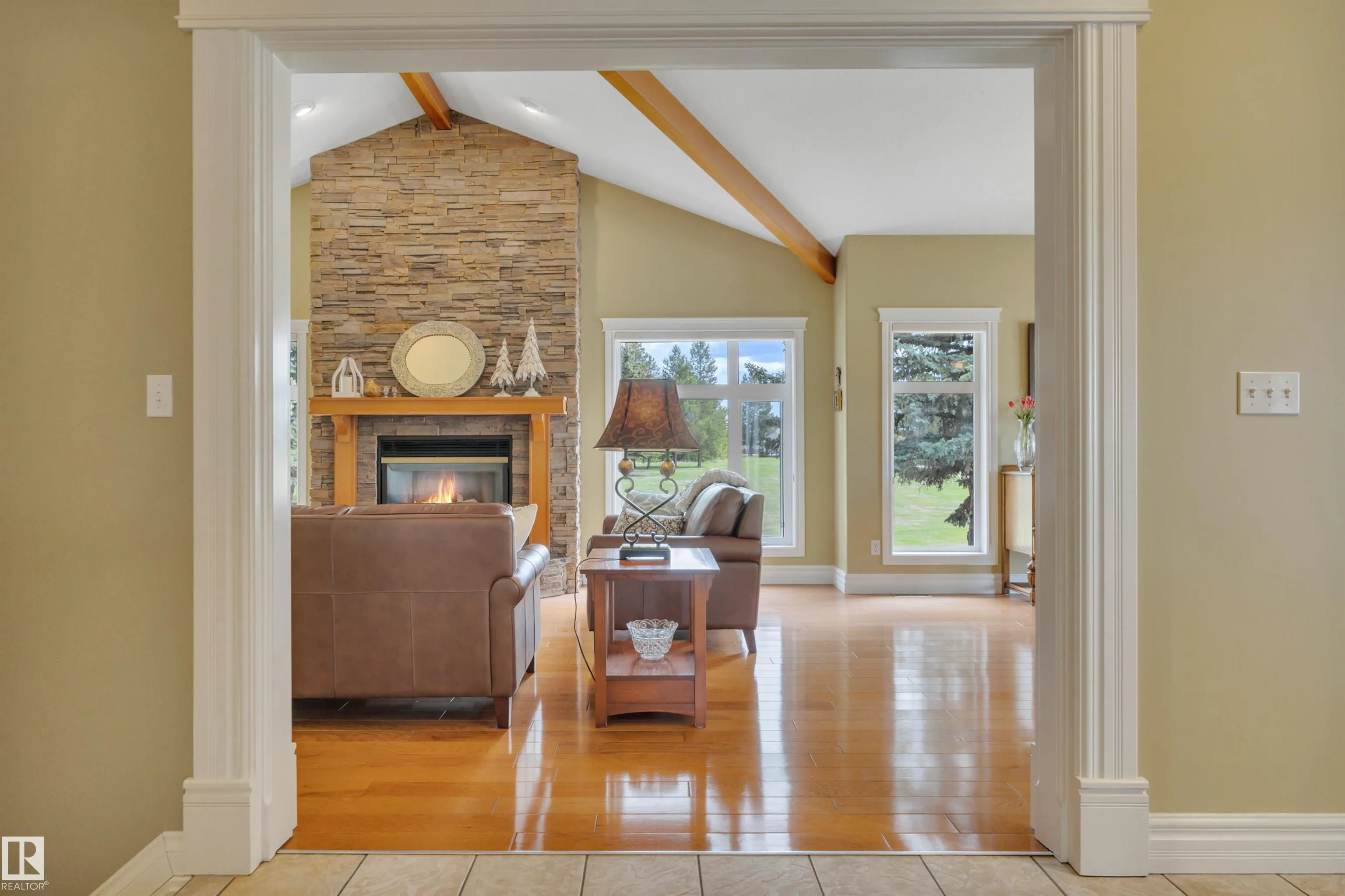 464012 A RGE ROAD 233
